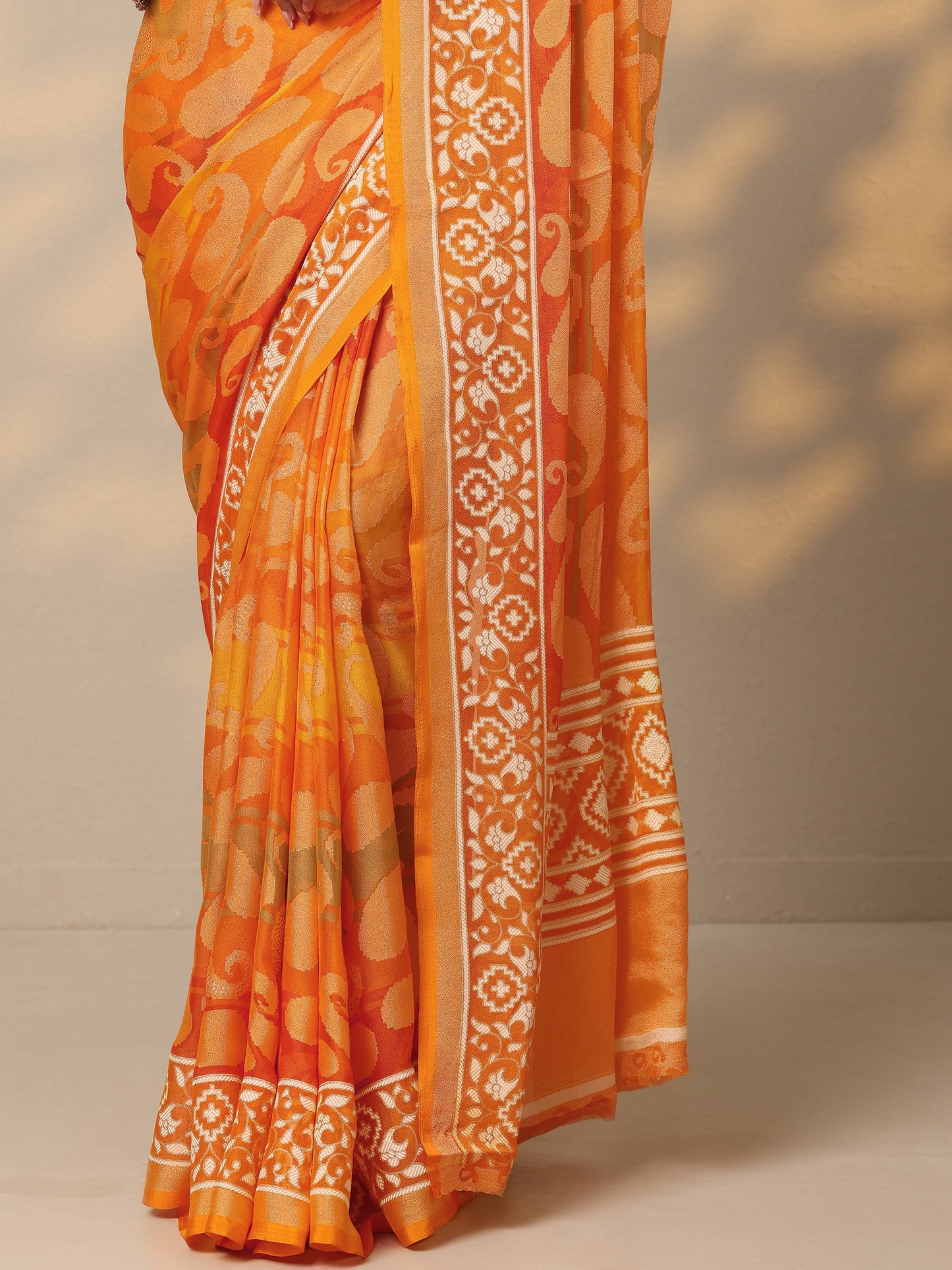 Mustard Printed Georgette Saree With Unstitched Blouse Piece