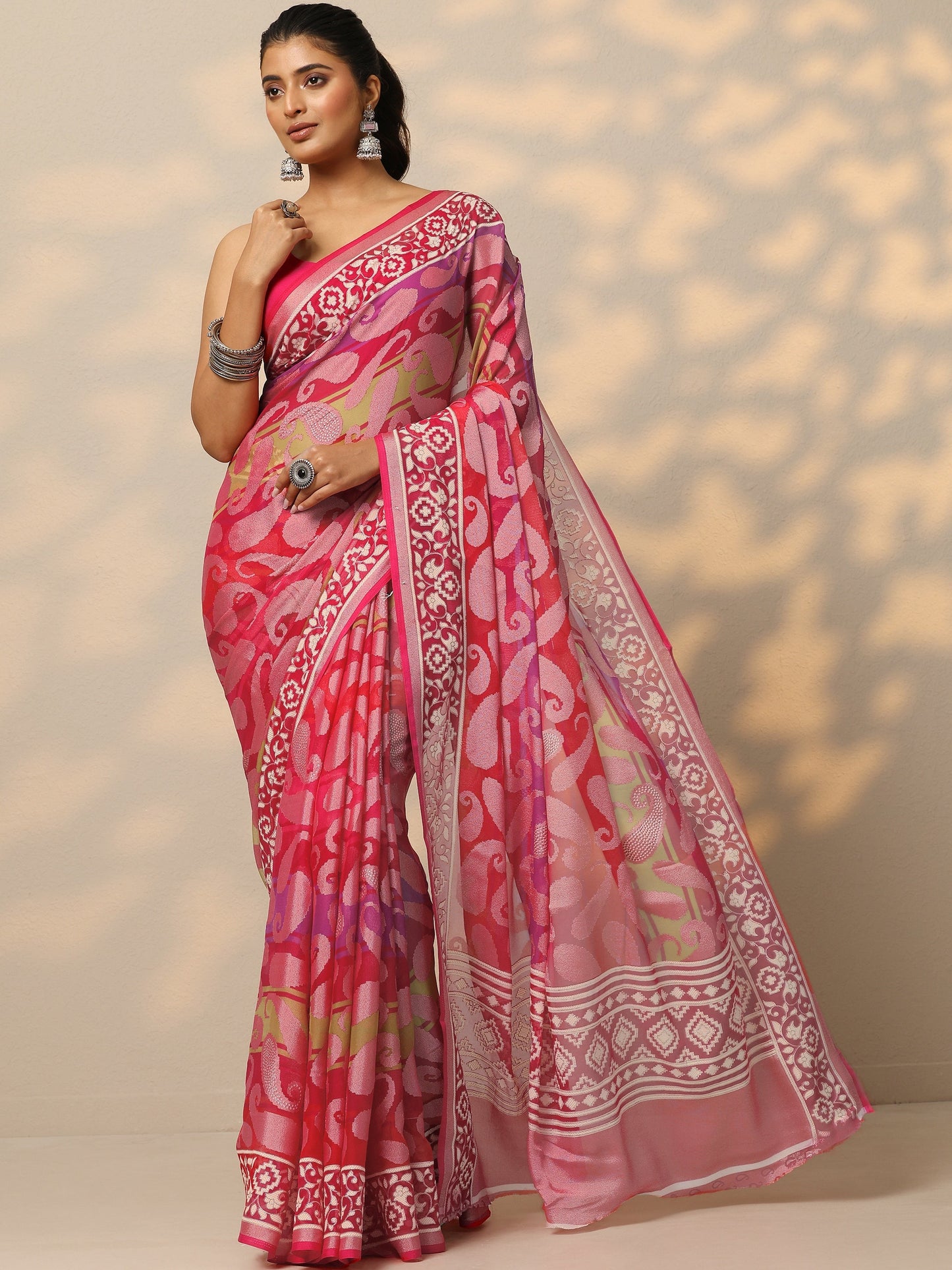 Pink Printed Georgette Saree With Unstitched Blouse Piece
