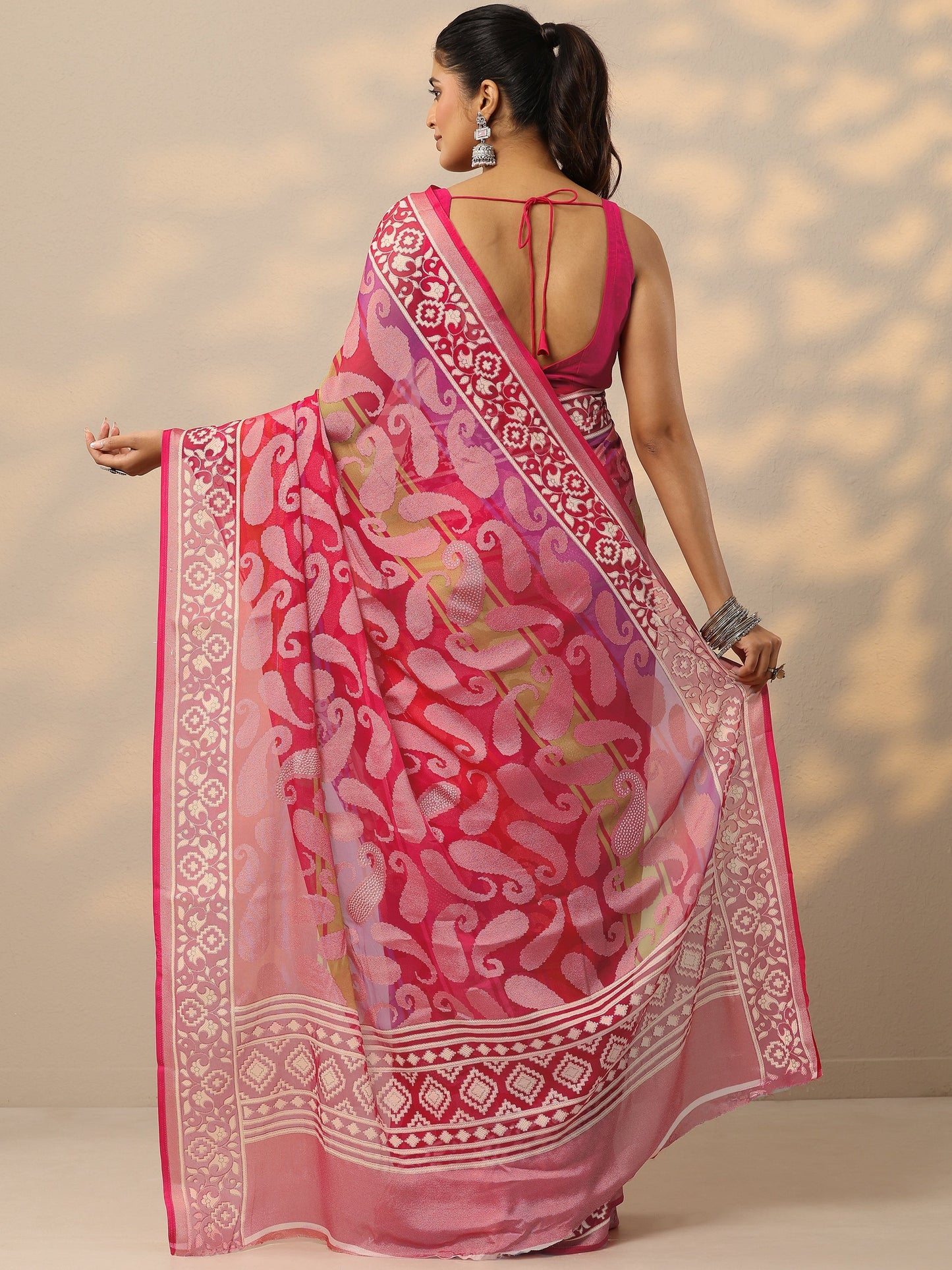 Pink Printed Georgette Saree With Unstitched Blouse Piece