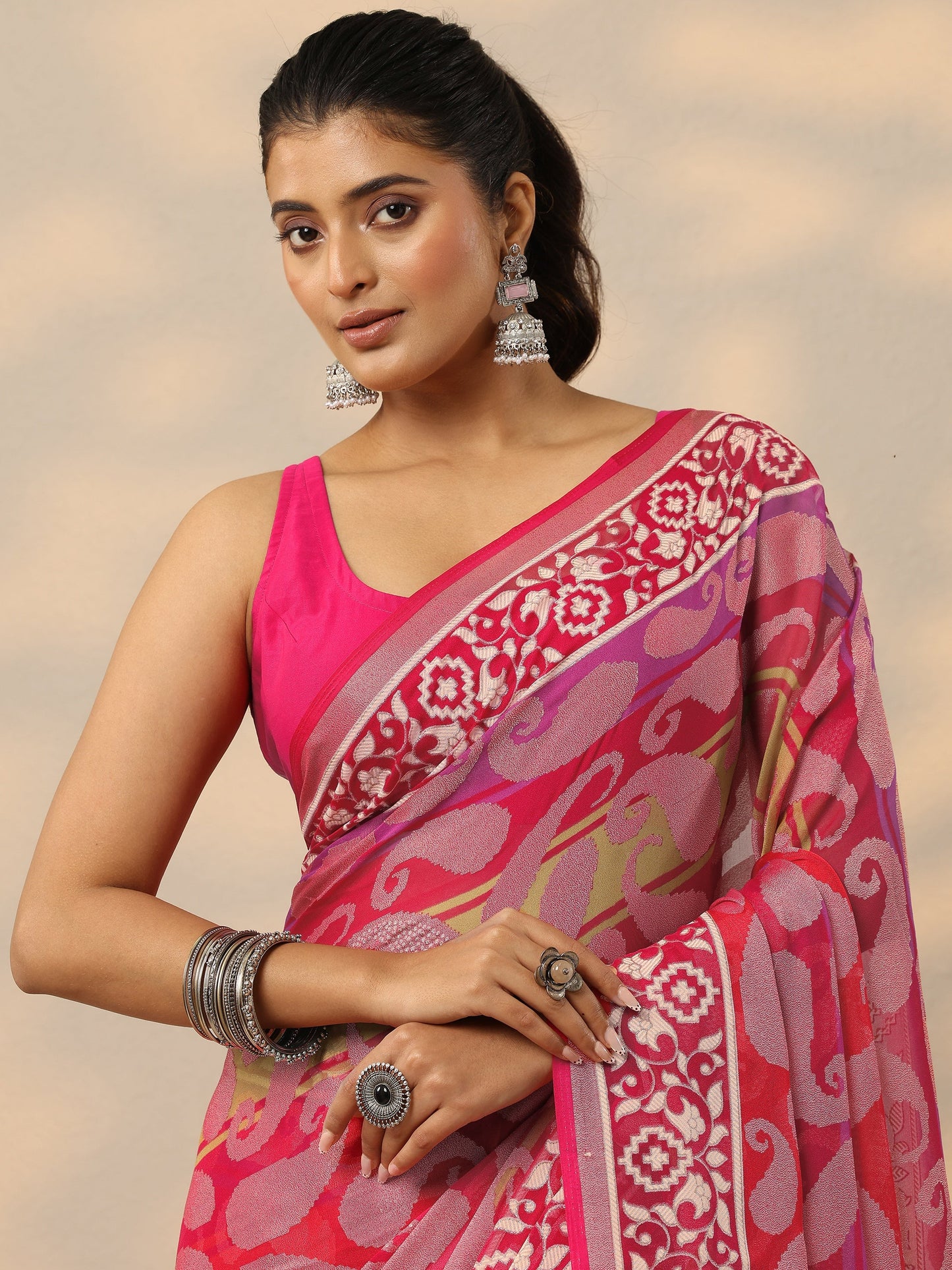 Pink Printed Georgette Saree With Unstitched Blouse Piece
