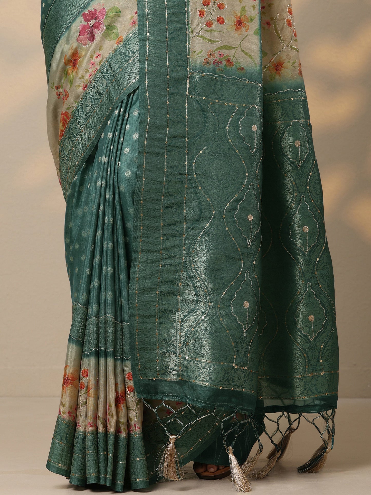 Green  Woven Design Silk Blend Saree With Unstitched Blouse Piece
