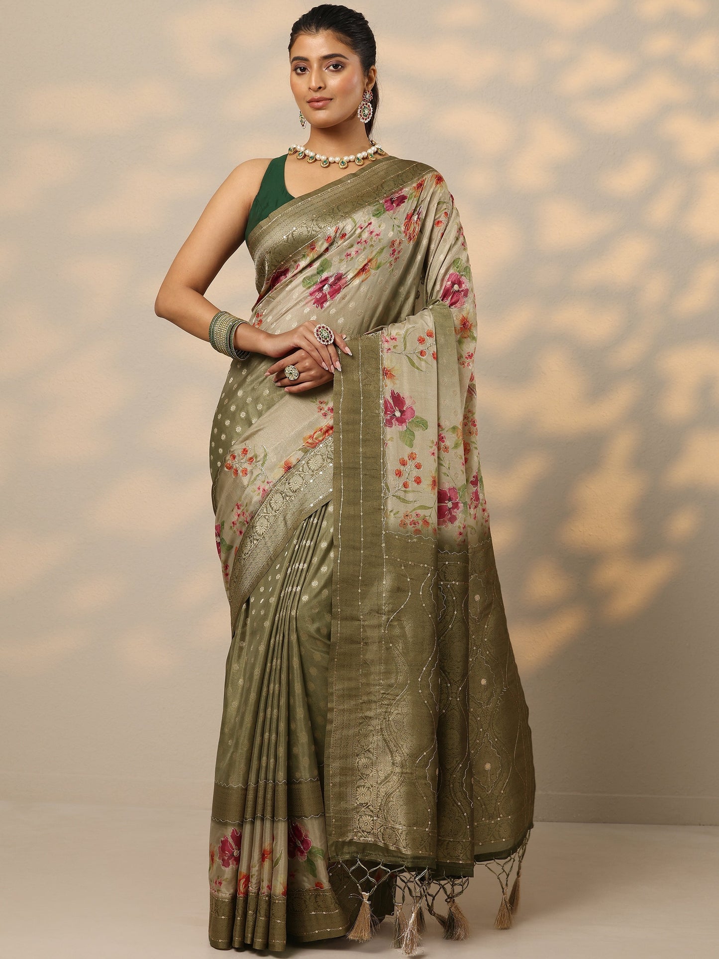Green Woven Design Silk Blend Saree With Unstitched Blouse Piece