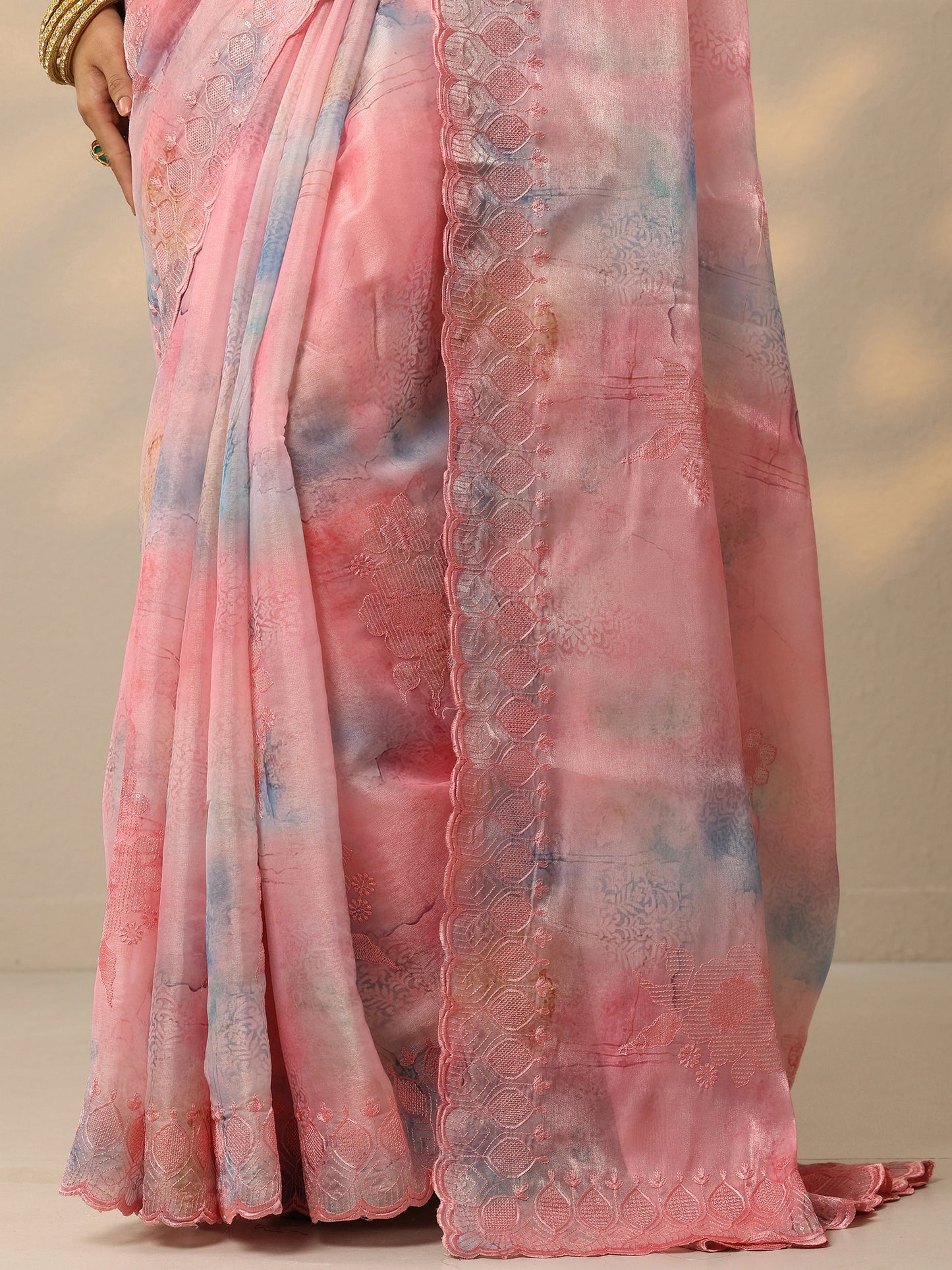 Pink Embroidered Organza Saree With Unstitched Blouse Piece
