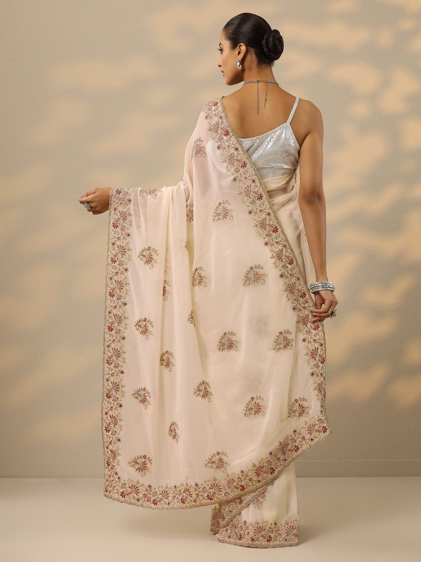 Cream Embellished Georgette Saree With Unstitched Blouse Piece