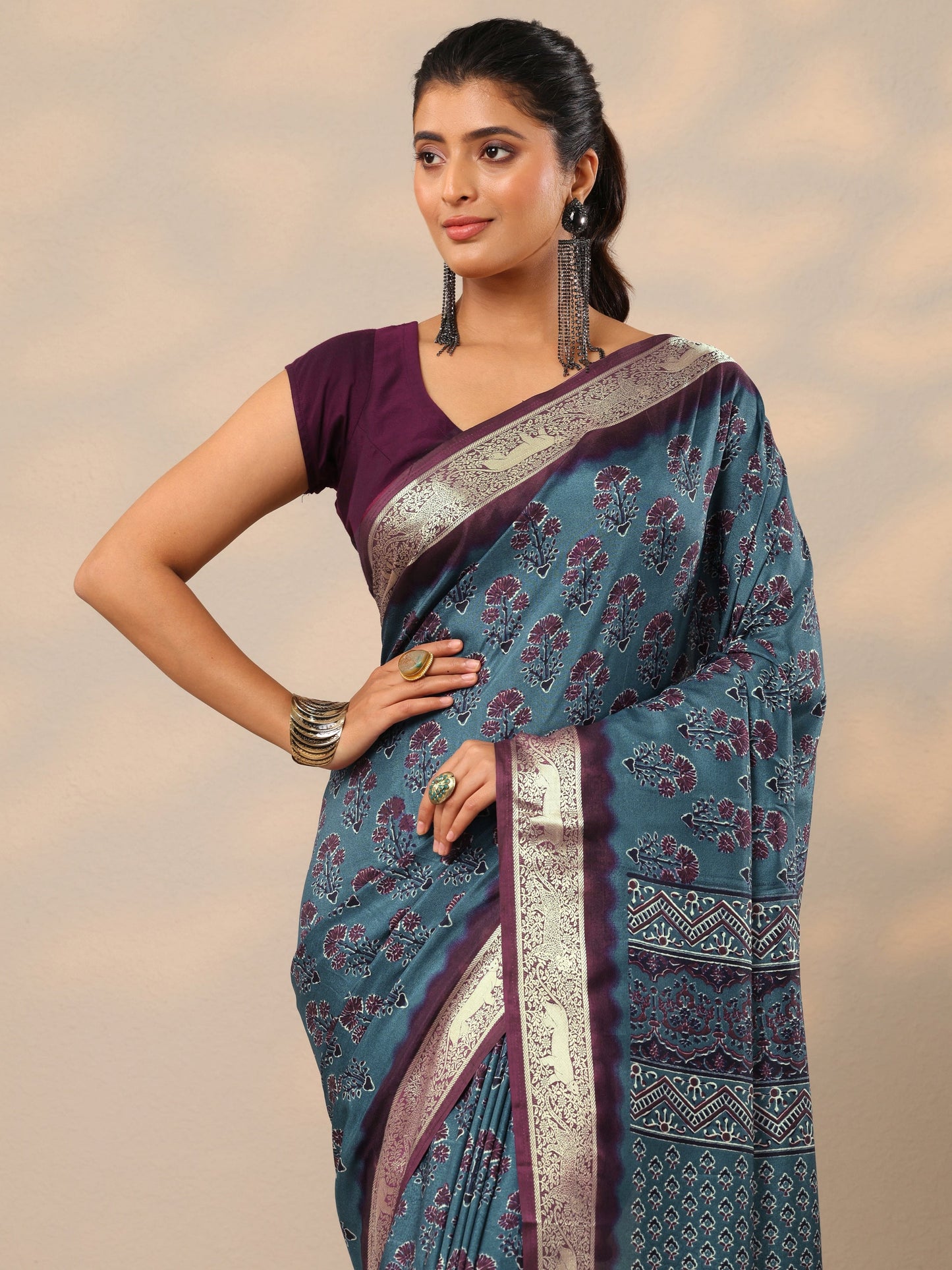 Teal Printed Silk Blend Sarees With Unstitched Blouse Piece