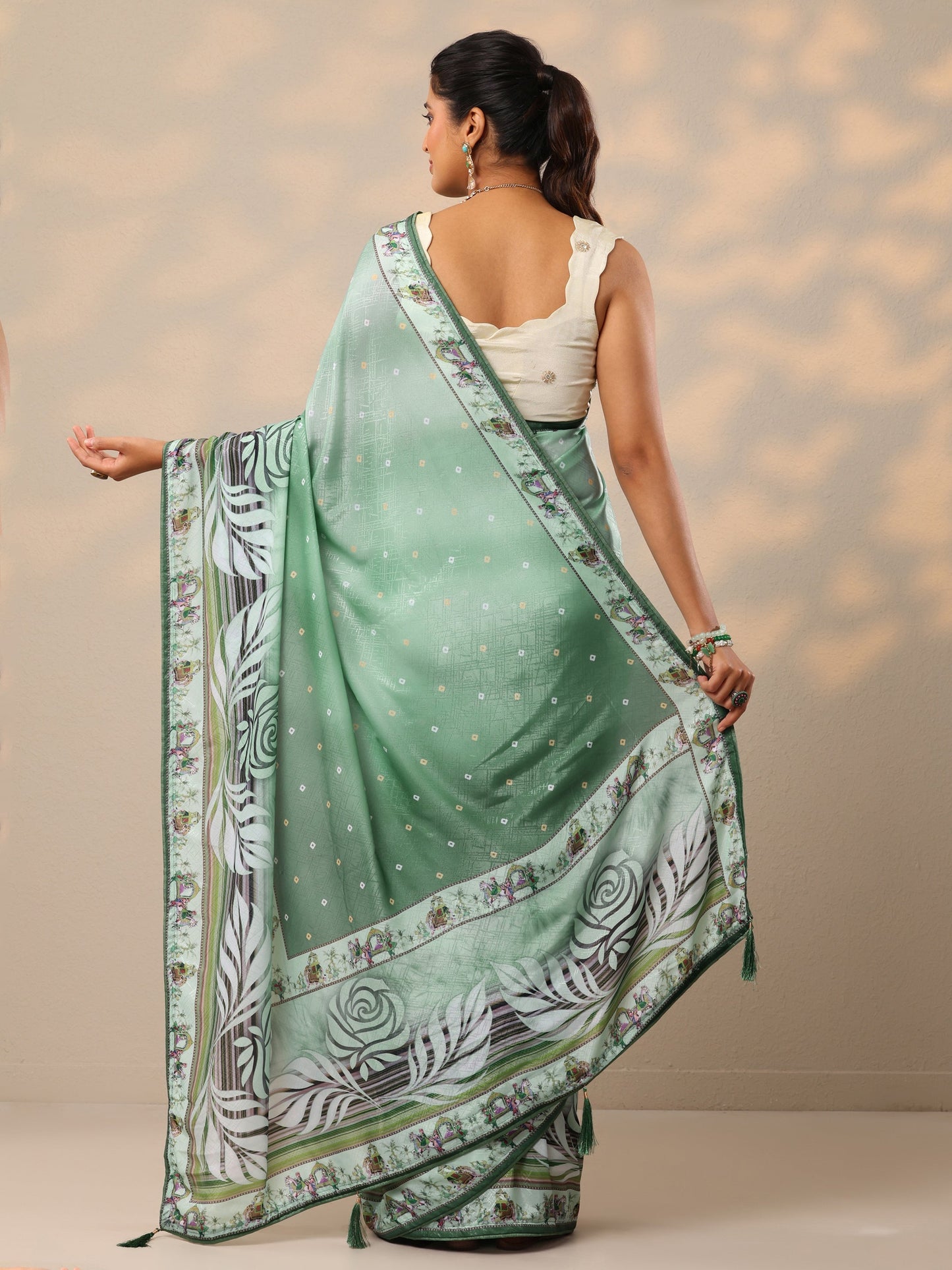 Green Printed Silk Blend Sarees With Unstitched Blouse Piece