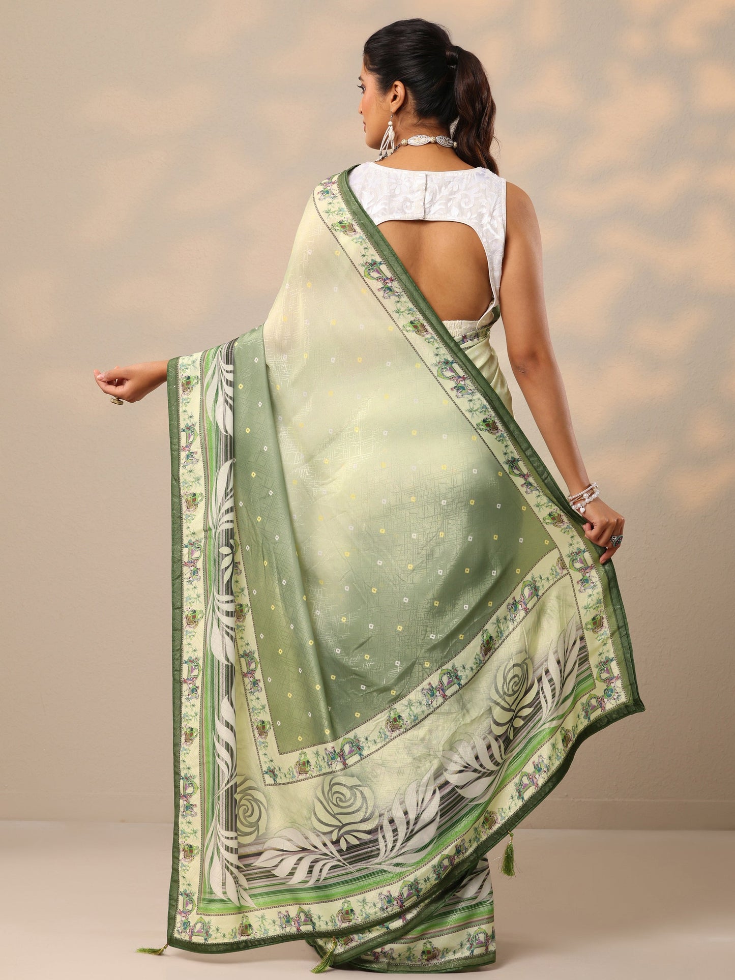 Green Printed Silk Blend Sarees With Unstitched Blouse Piece
