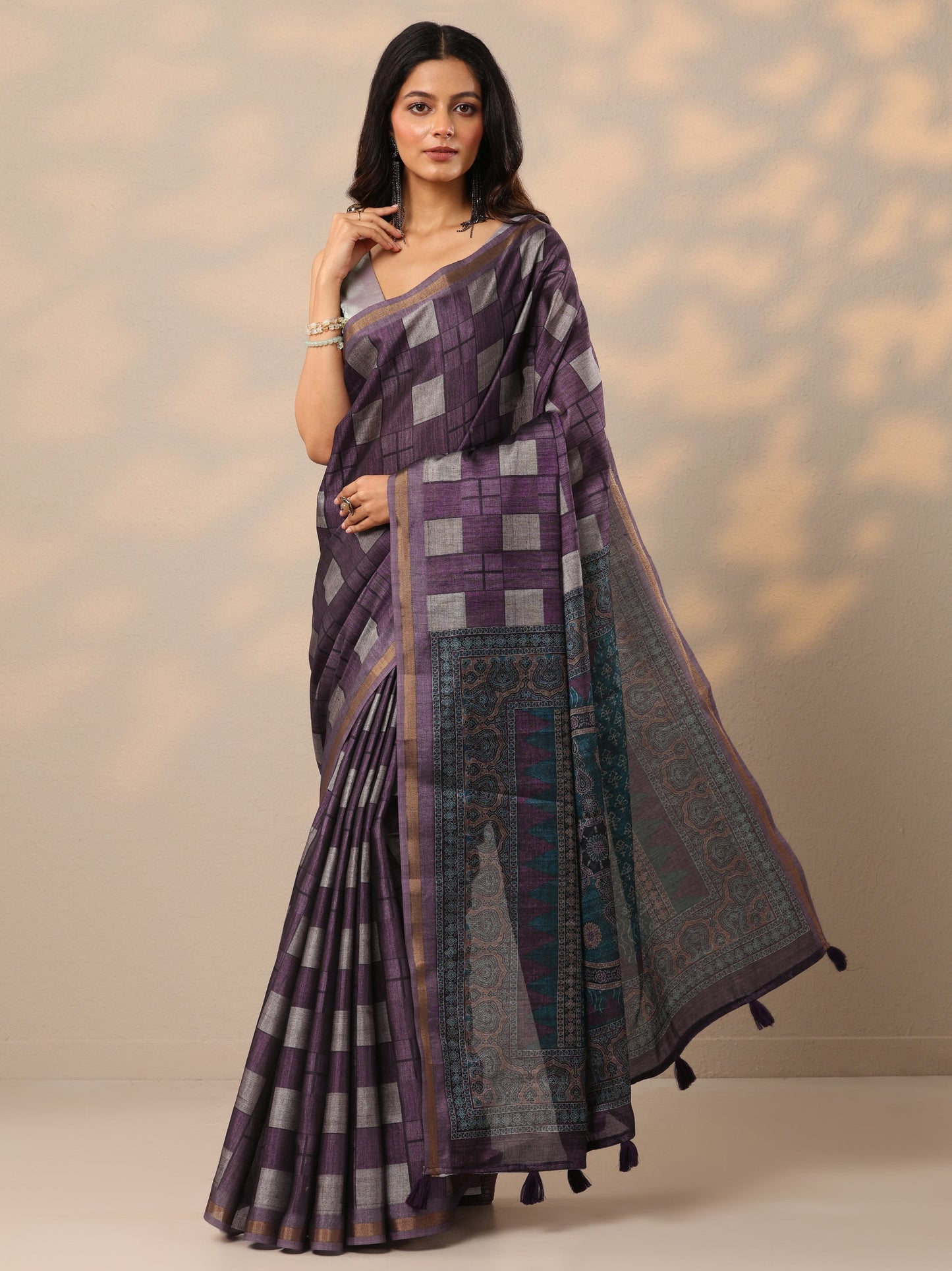 Wine Printed Cotton Blend Sarees With Unstitched Blouse Piece