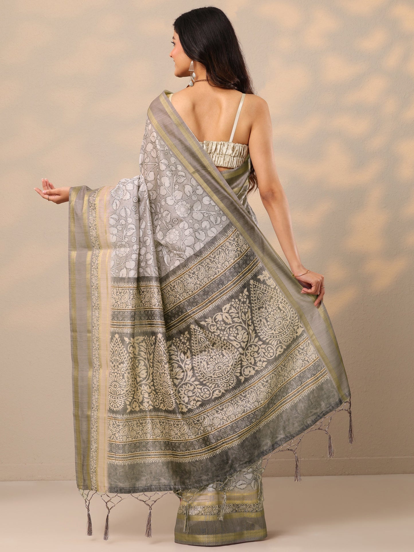 Grey Printed Silk Blend Sarees With Unstitched Blouse Piece