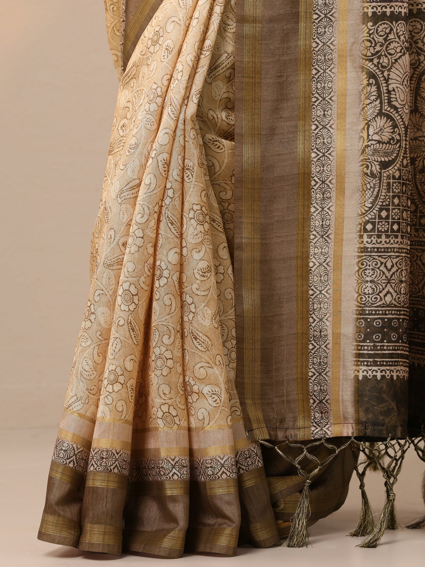 Beige Printed Silk Blend Sarees With Unstitched Blouse Piece