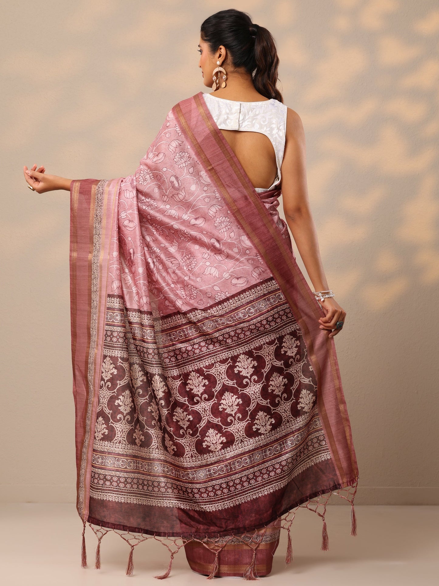 Pink Printed Silk Blend Sarees With Unstitched Blouse Piece