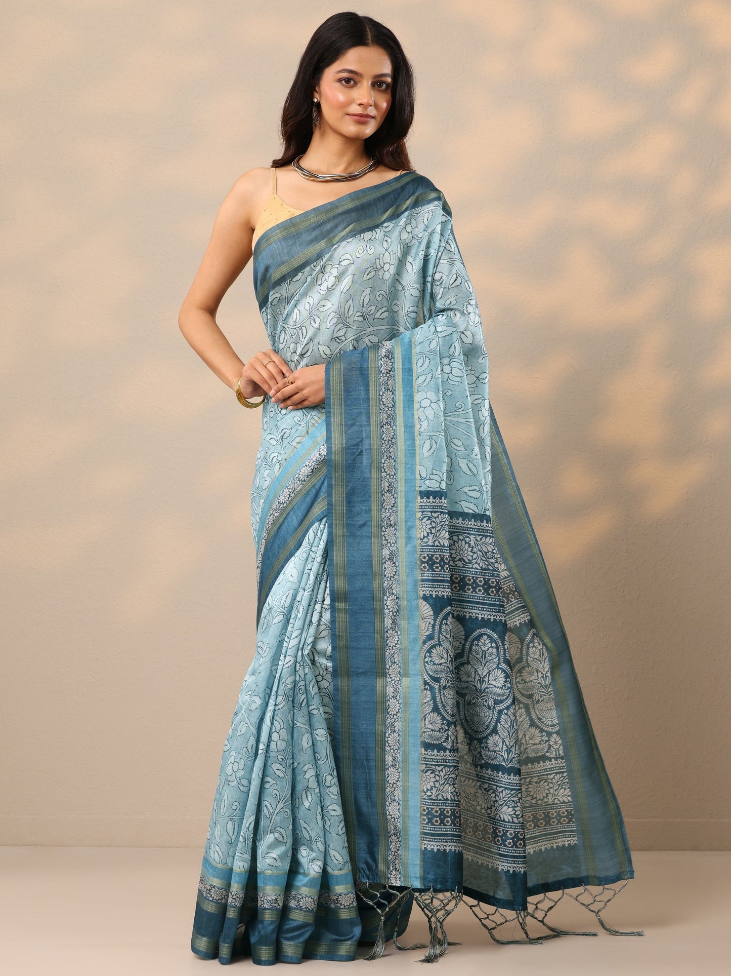 Blue Printed Silk Blend Sarees With Unstitched Blouse Piece