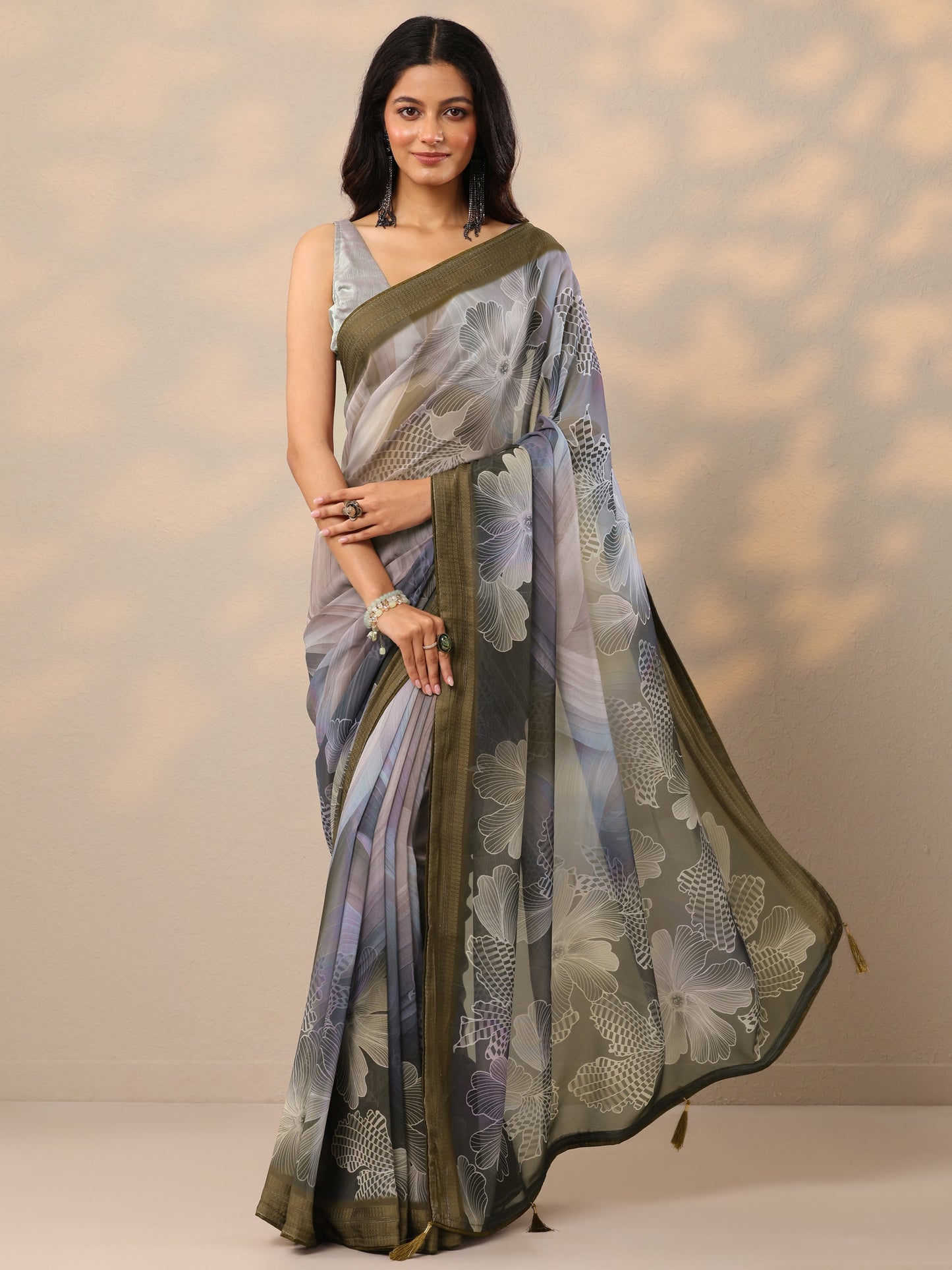 Green Printed Georgette Sarees With Unstitched Blouse Piece