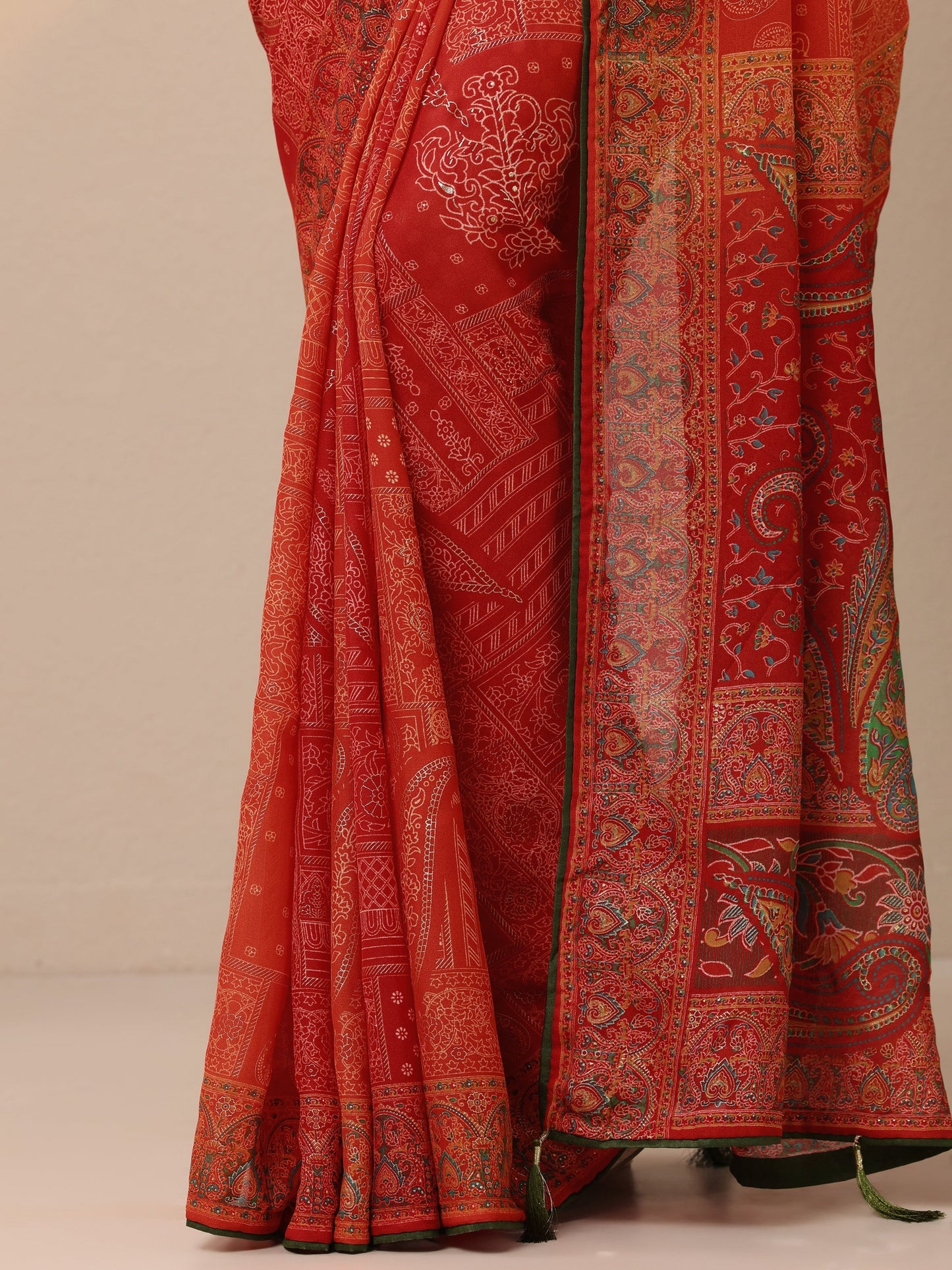 Red Printed Georgette Sarees With Unstitched Blouse Piece