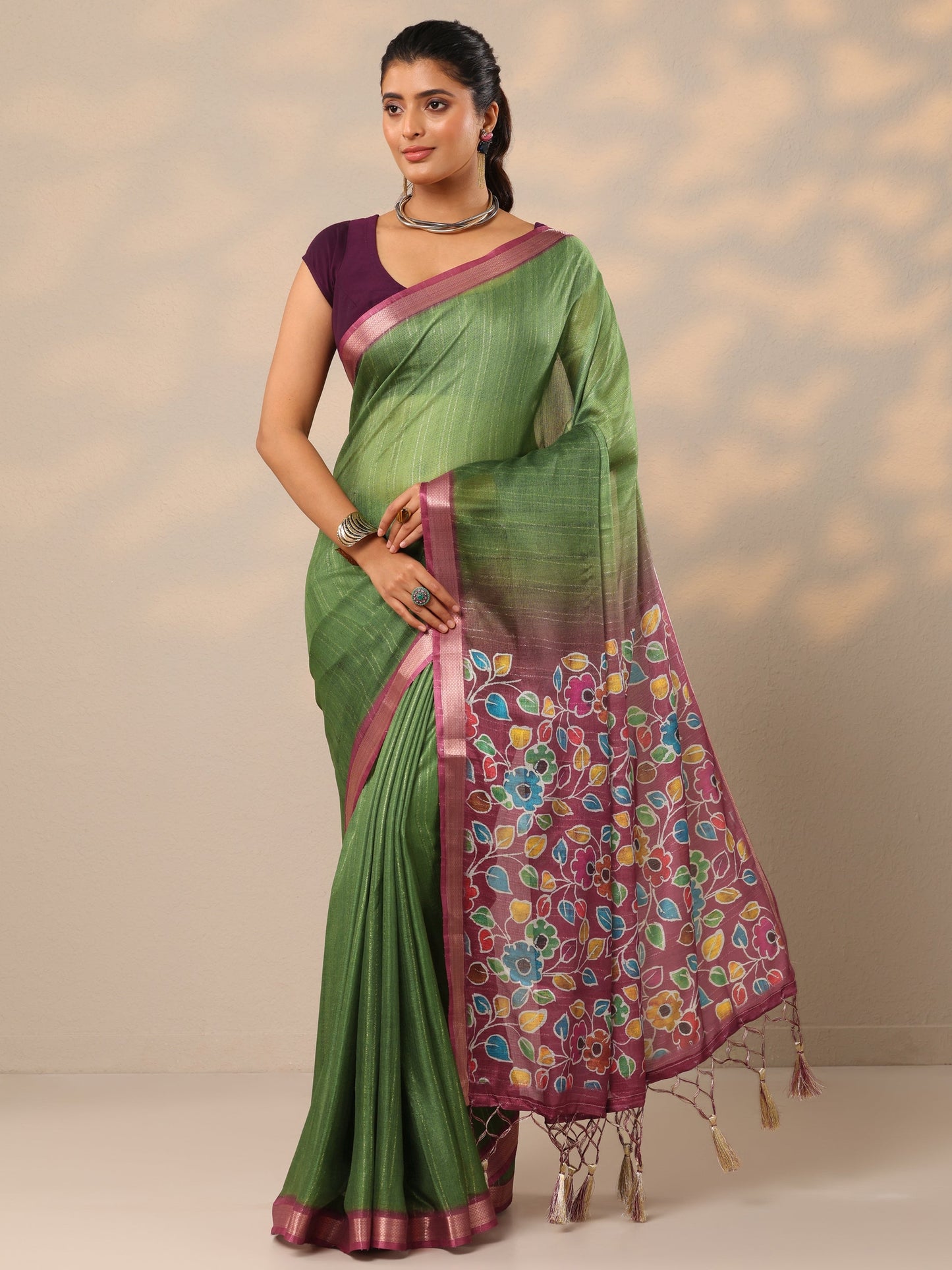 Green Printed Silk Blend Sarees With Unstitched Blouse Piece