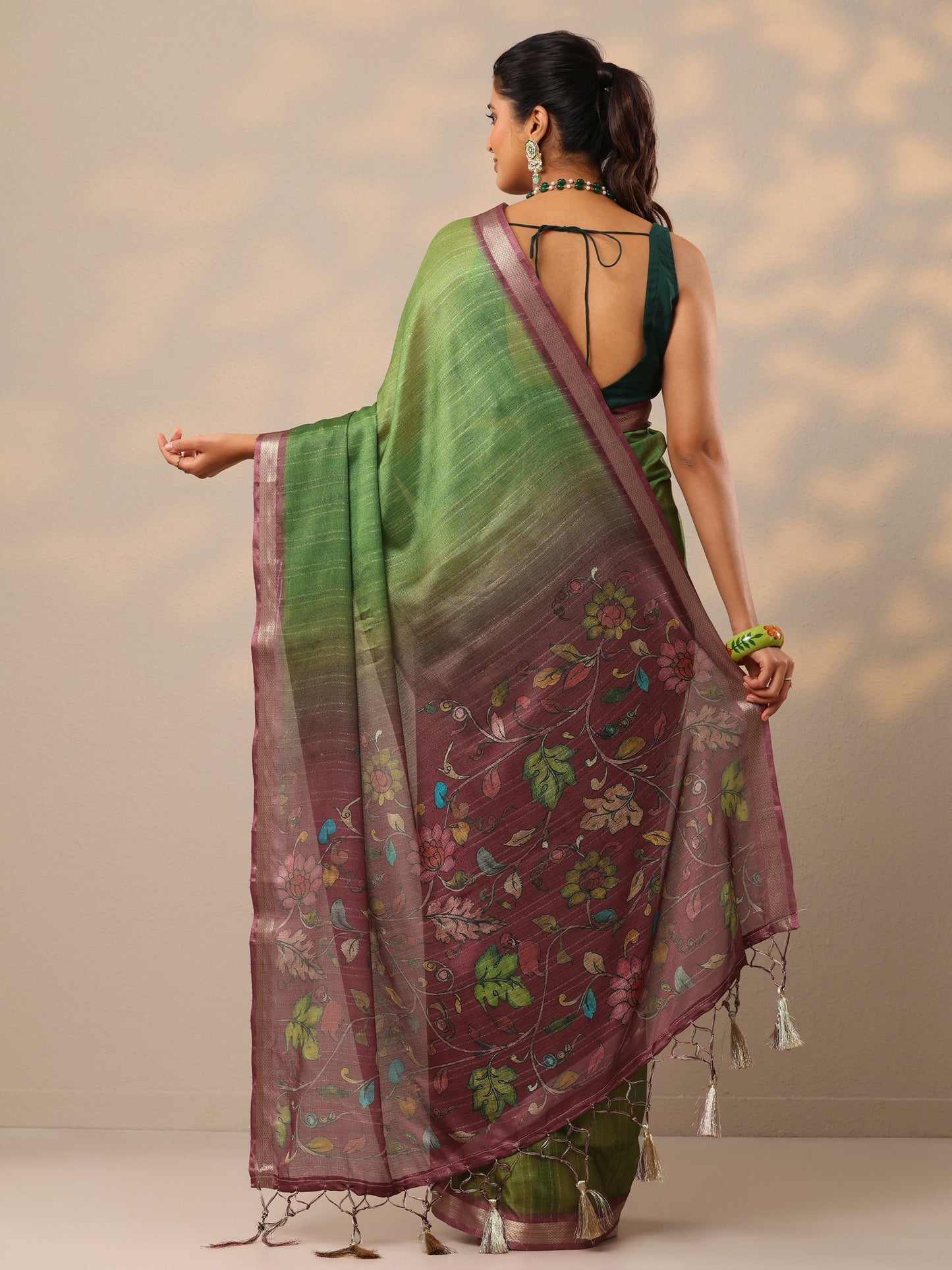 Green Printed Silk Blend Sarees With Unstitched Blouse Piece