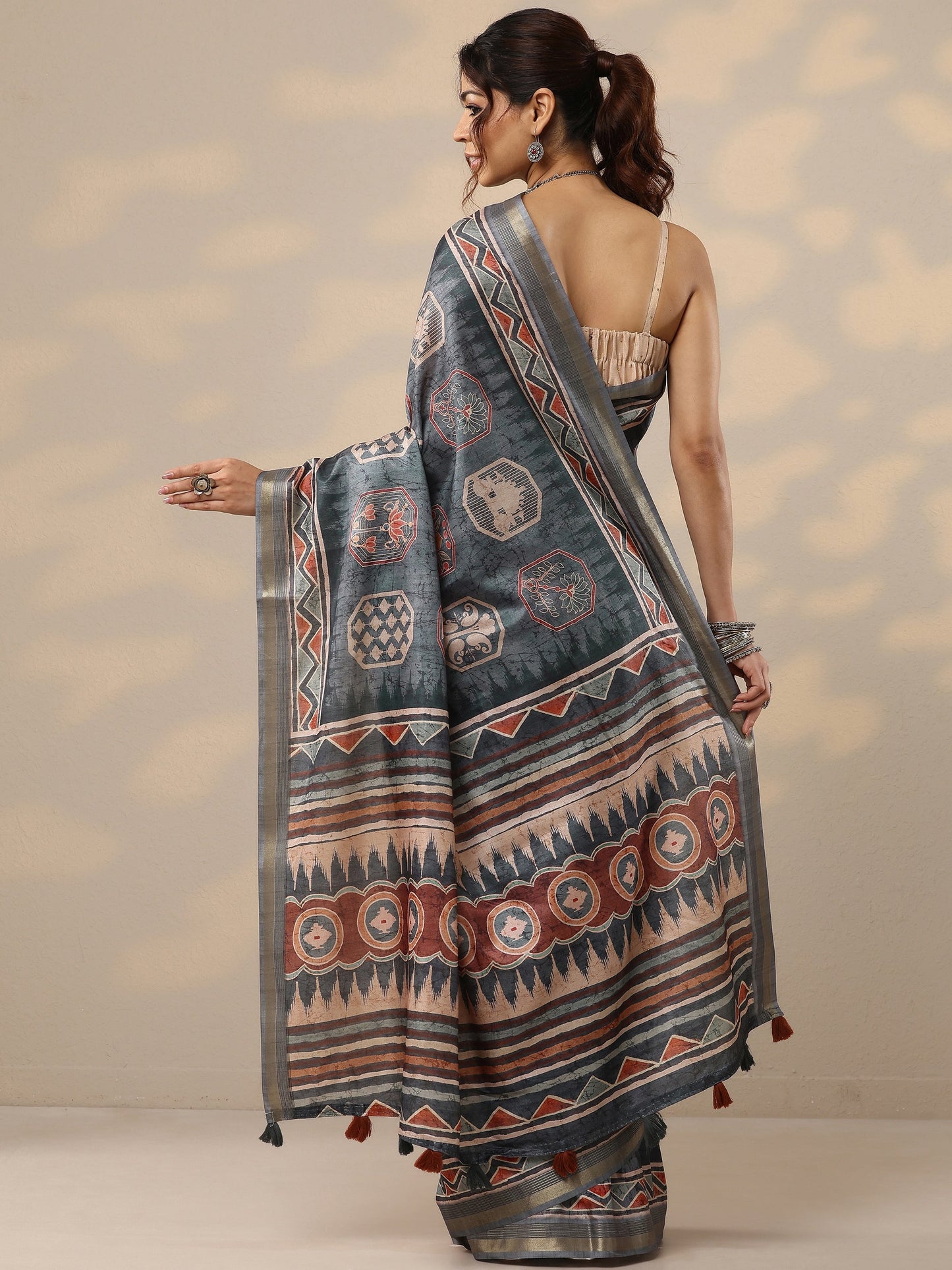 Blue Printed Silk Blend Sarees With Unstitched Blouse Piece