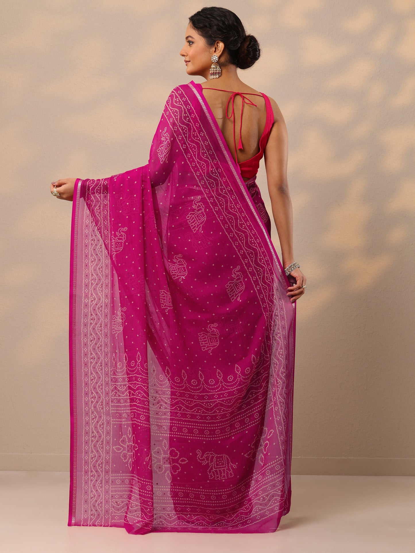 Pink Bandhani Printed Chiffon Saree With Unstitched Blouse Piece