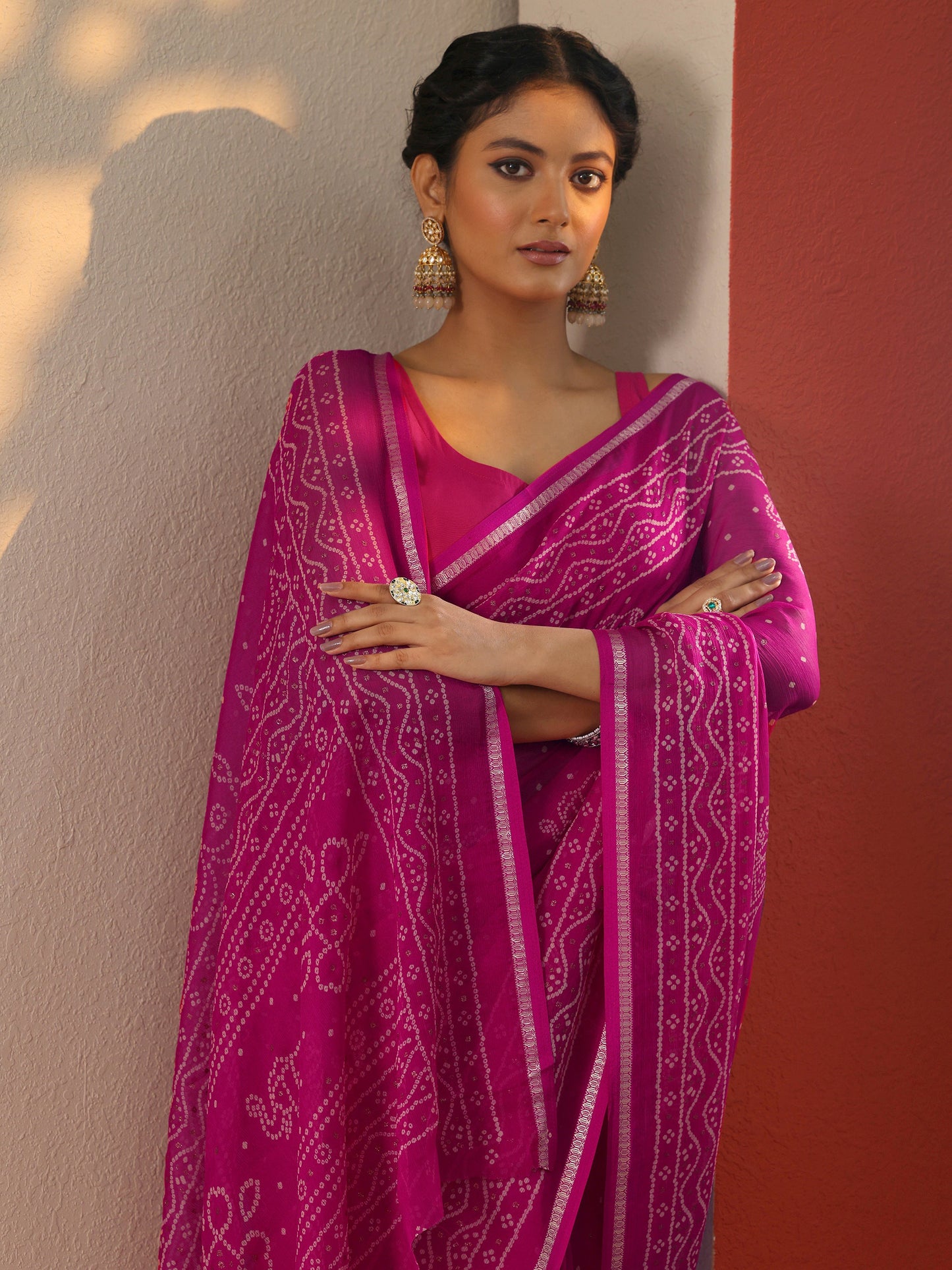 Pink Bandhani Printed Chiffon Saree With Unstitched Blouse Piece