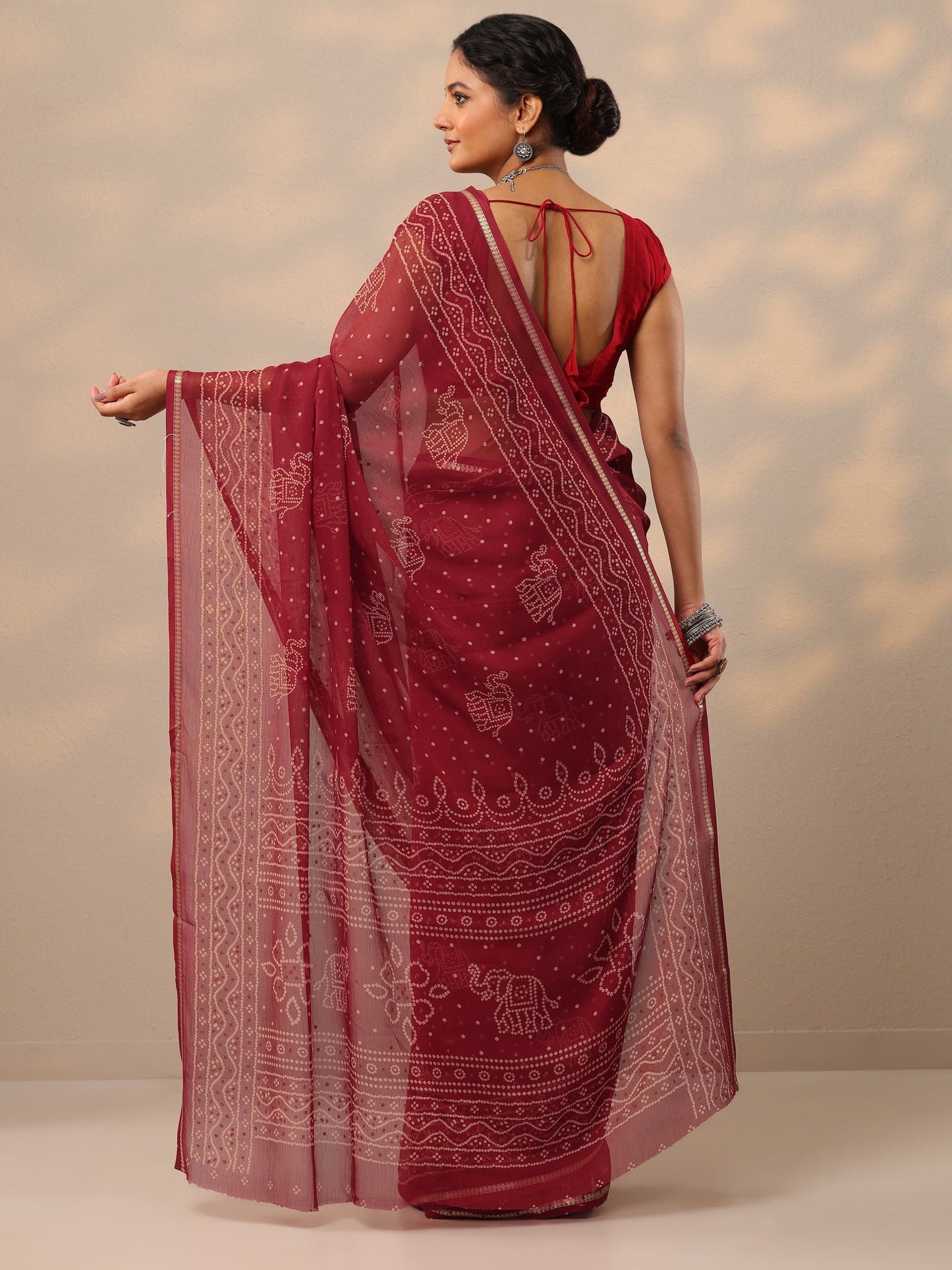 Maroon Bandhani Printed Chiffon Saree With Unstitched Blouse Piece