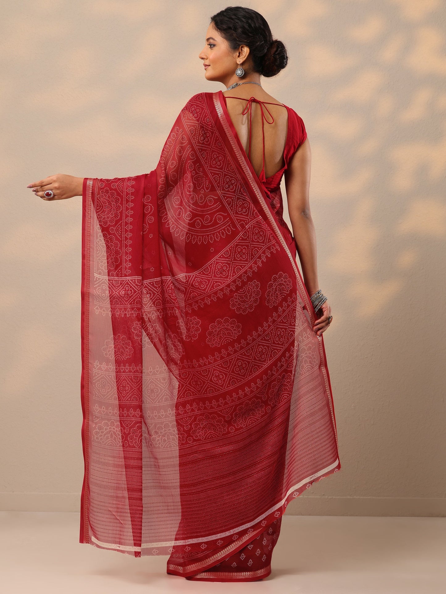 Red Bandhani Printed Chiffon Saree With Unstitched Blouse Piece