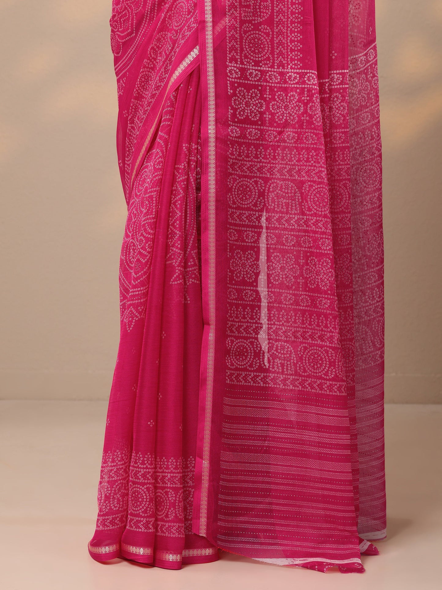 Pink Bandhani Printed Chiffon Saree With Unstitched Blouse Piece