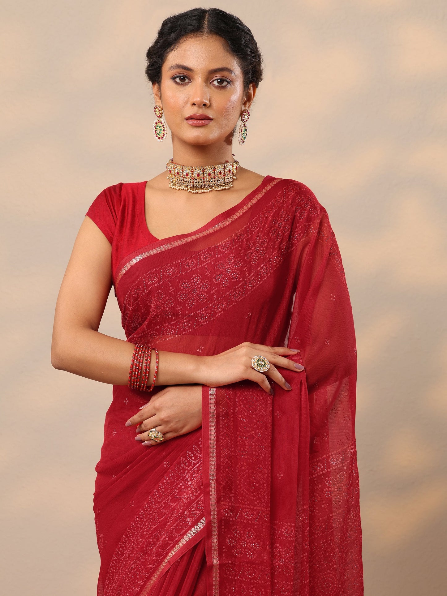 Red Bandhani Printed Chiffon Saree With Unstitched Blouse Piece