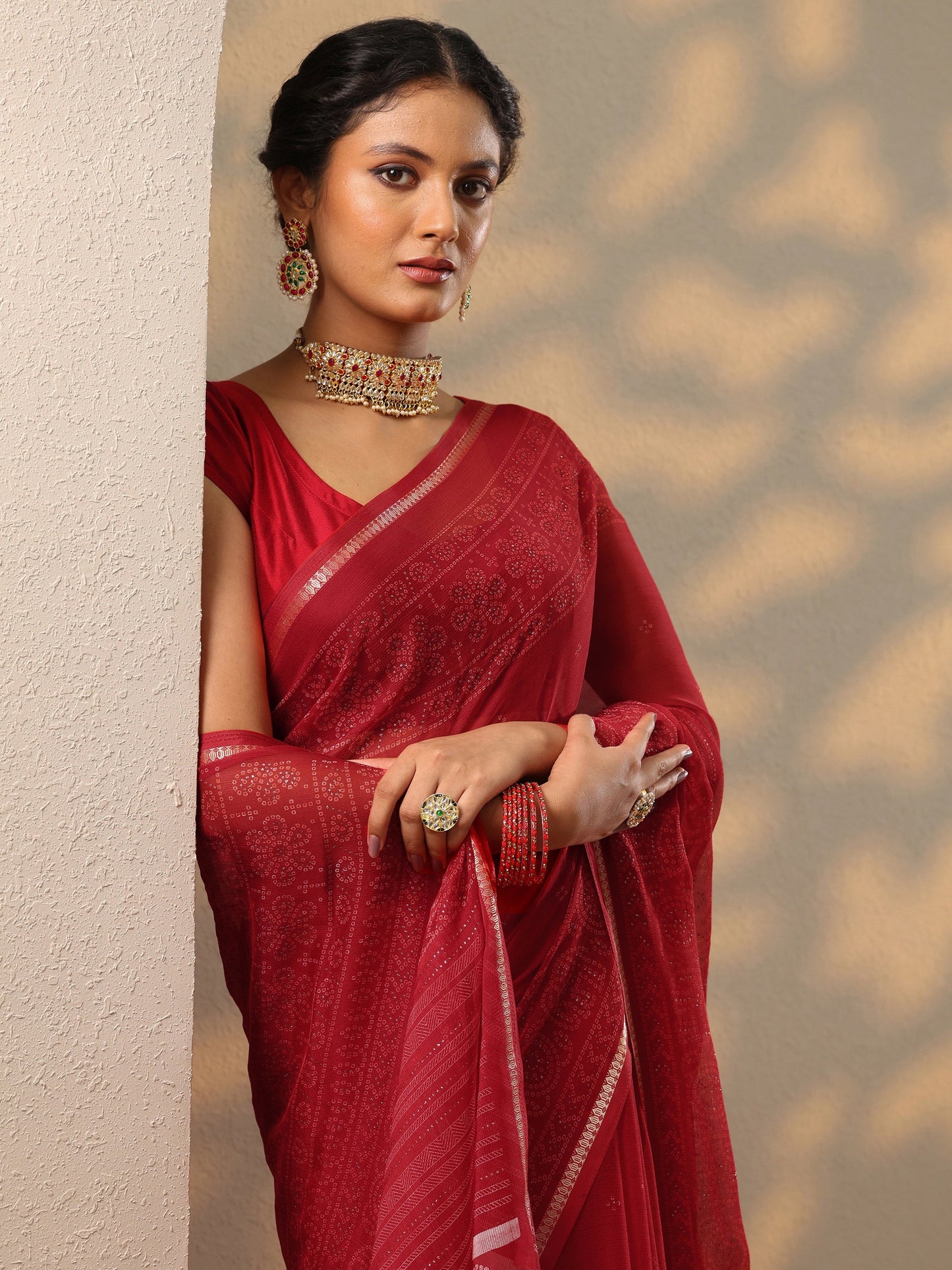 Red Bandhani Printed Chiffon Saree With Unstitched Blouse Piece