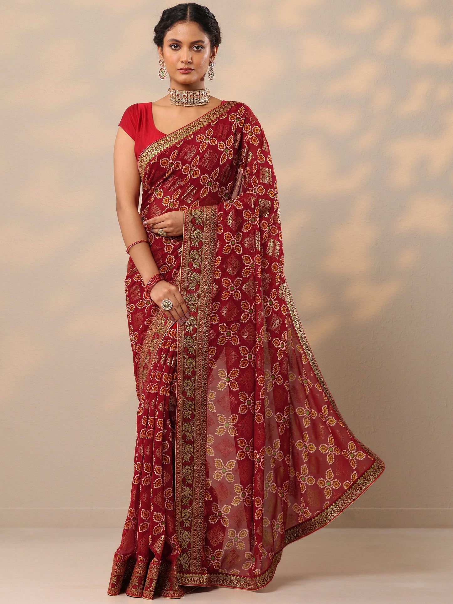 Maroon Bandhani Printed Georgette Saree With Unstitched Blouse Piece