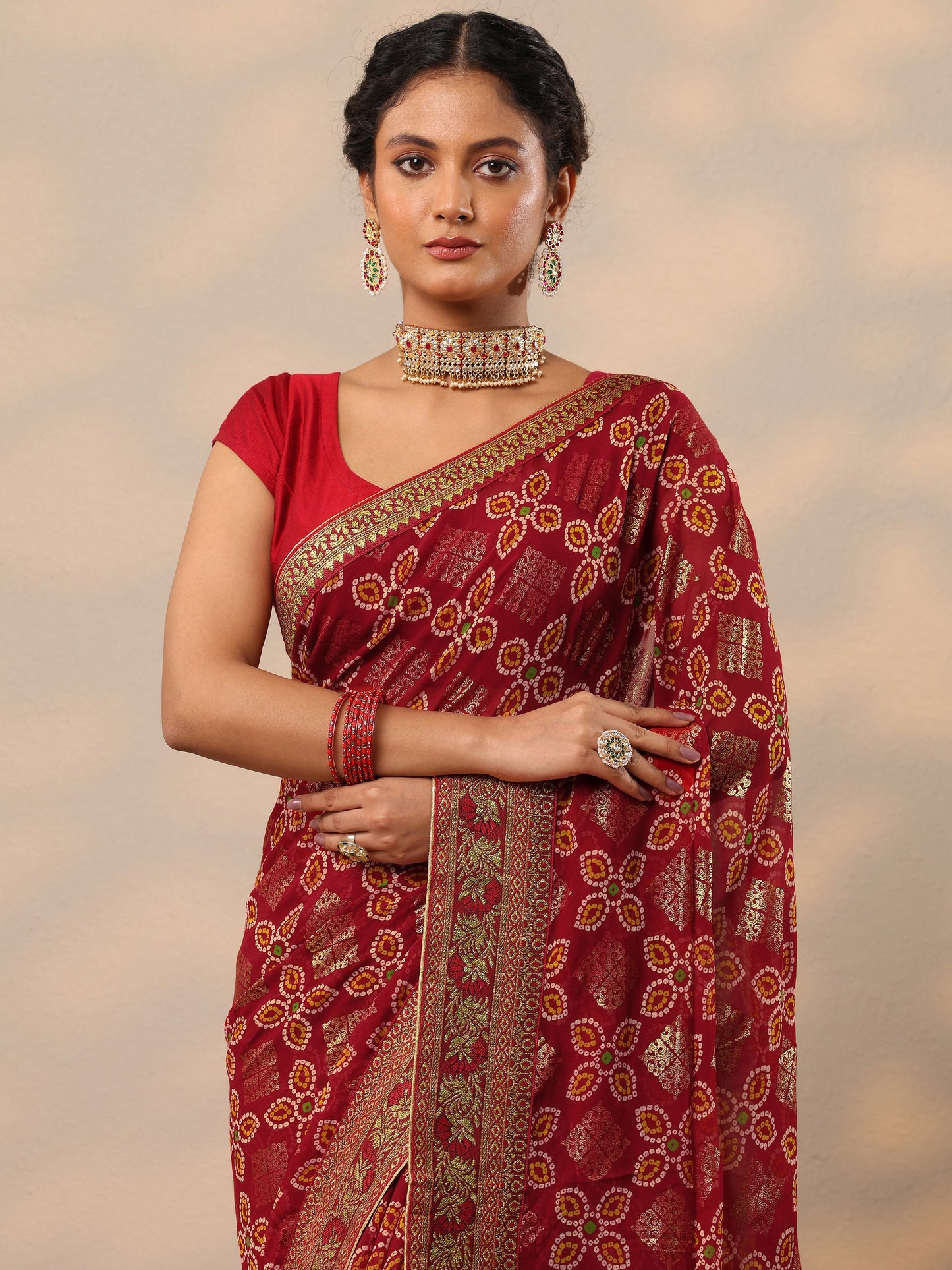 Maroon Bandhani Printed Georgette Saree With Unstitched Blouse Piece