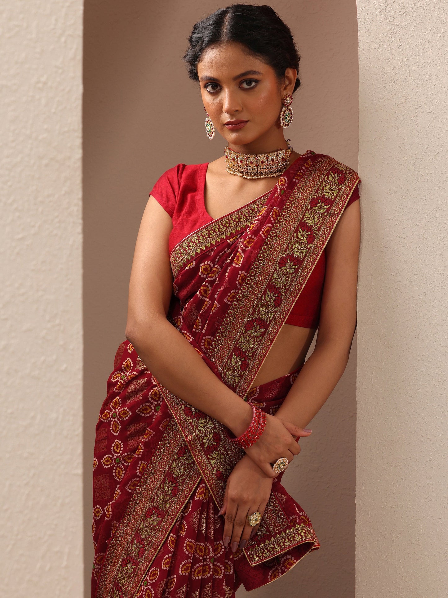 Maroon Bandhani Printed Georgette Saree With Unstitched Blouse Piece