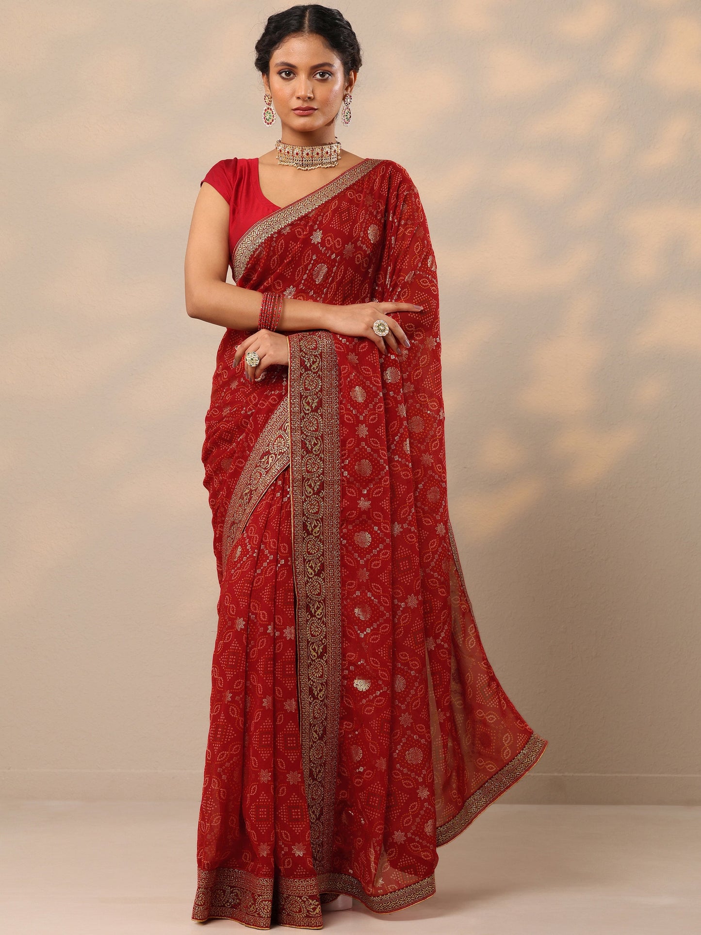 Maroon Bandhani Printed Georgette Saree With Unstitched Blouse Piece