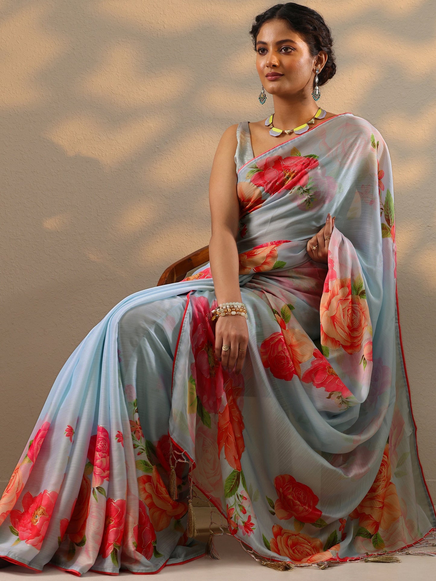 Blue Printed Crepe Saree With Unstitched Blouse Piece