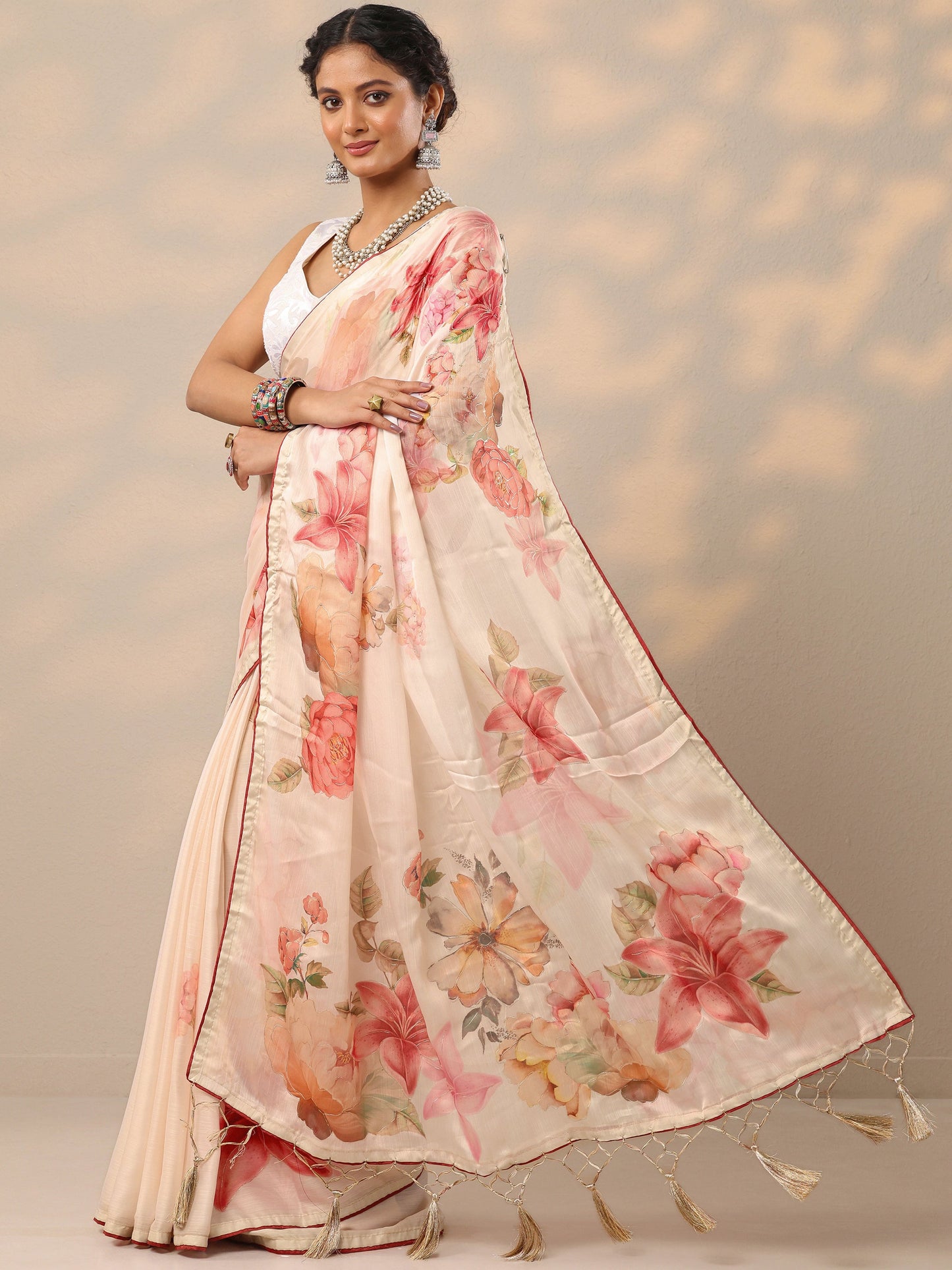 Cream Printed Crepe Saree With Unstitched Blouse Piece