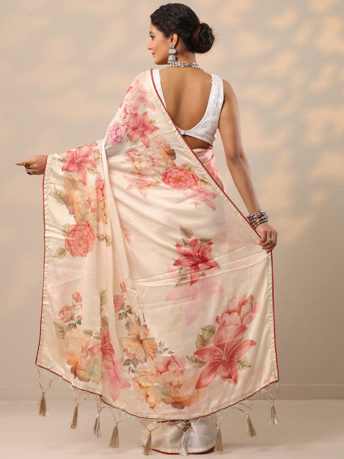 Cream Printed Crepe Saree With Unstitched Blouse Piece