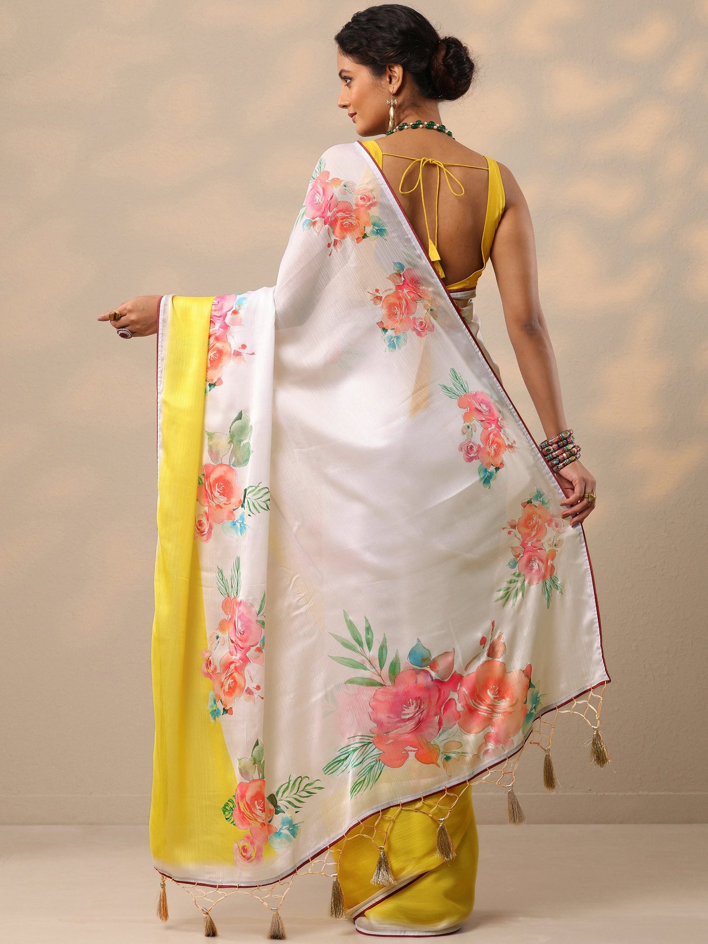 Cream Printed Crepe Saree With Unstitched Blouse Piece