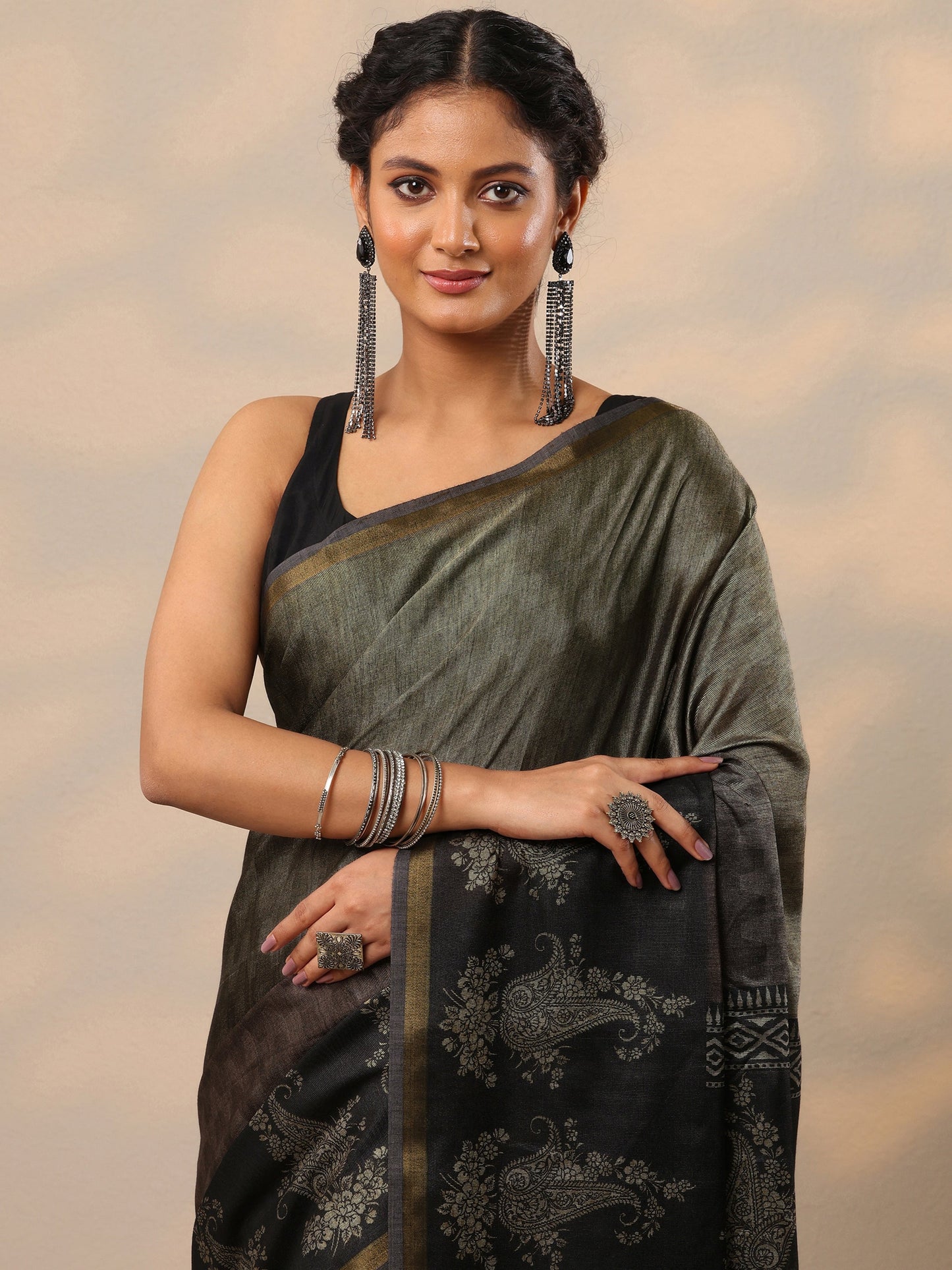 Black Printed cotton blend Saree With Unstitched Blouse Piece