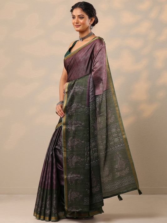 Purple Printed cotton blend Saree With Unstitched Blouse Piece