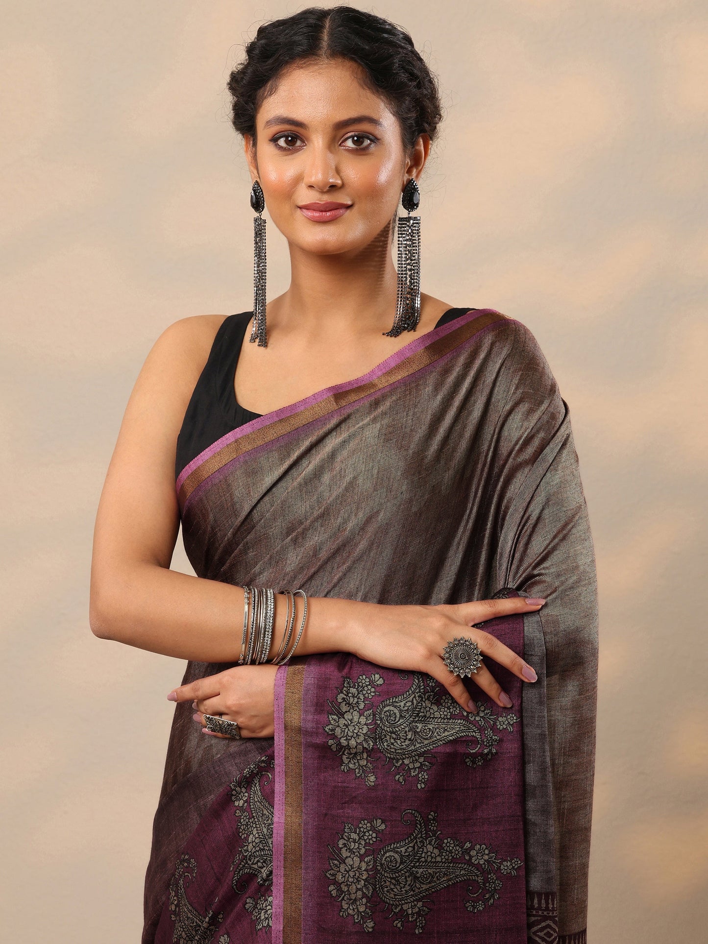 Brown Printed Cotton Blend Saree With Unstitched Blouse Piece