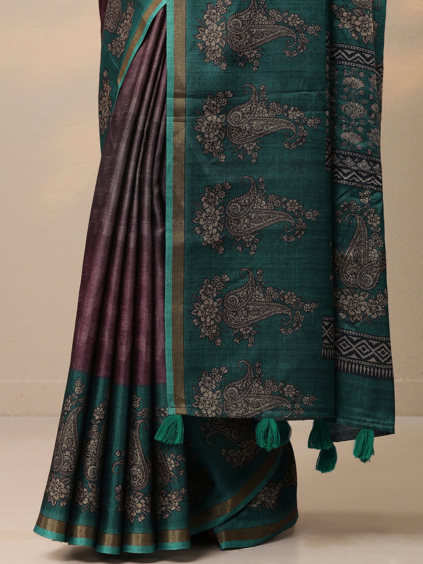 Mauve Printed cotton blend Saree With Unstitched Blouse Piece