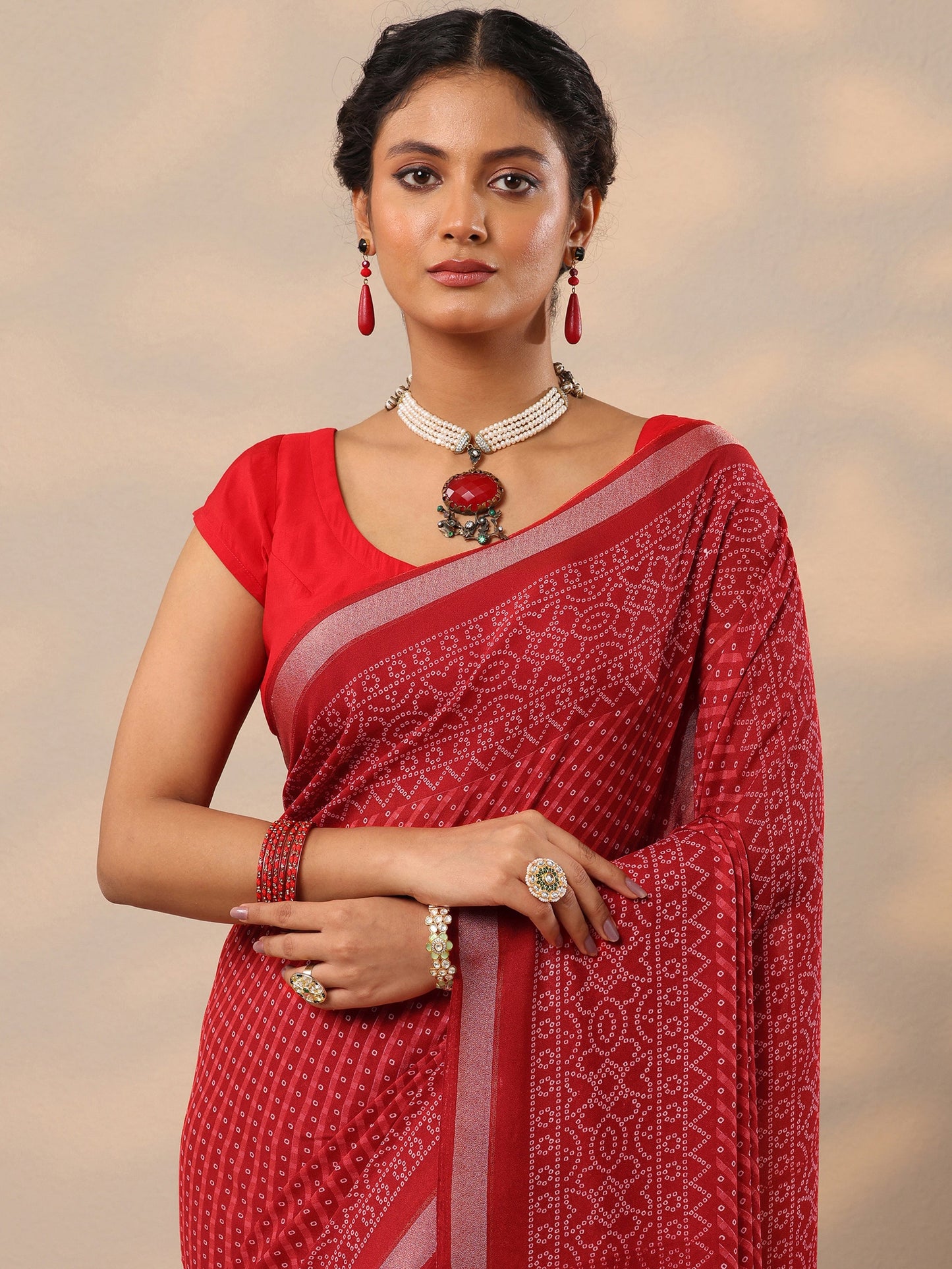 Red Bandhani Printed Georgette Saree With Unstitched Blouse Piece
