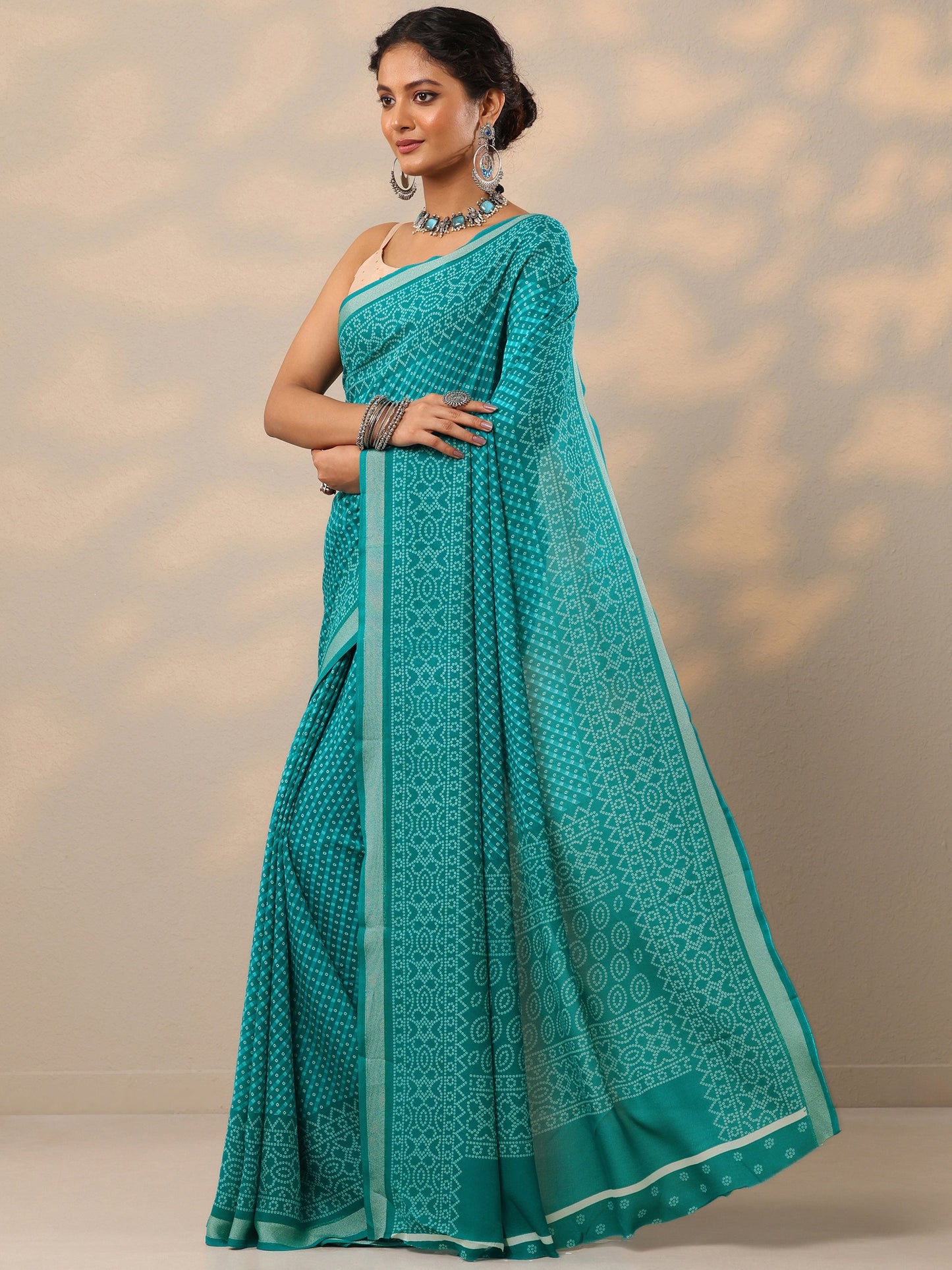 Blue Bandhani Printed Georgette Saree With Unstitched Blouse Piece