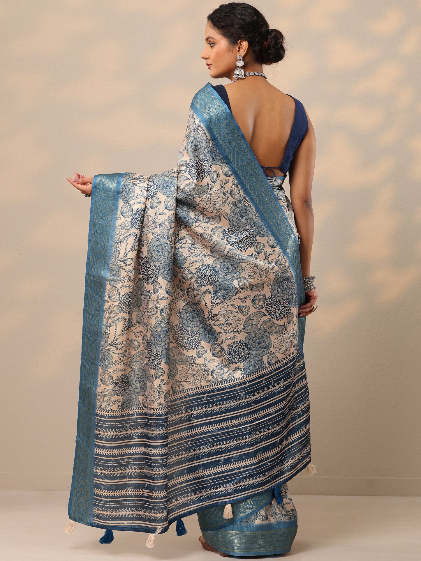 Blue Printed Silk blend Saree With Unstitched Blouse Piece
