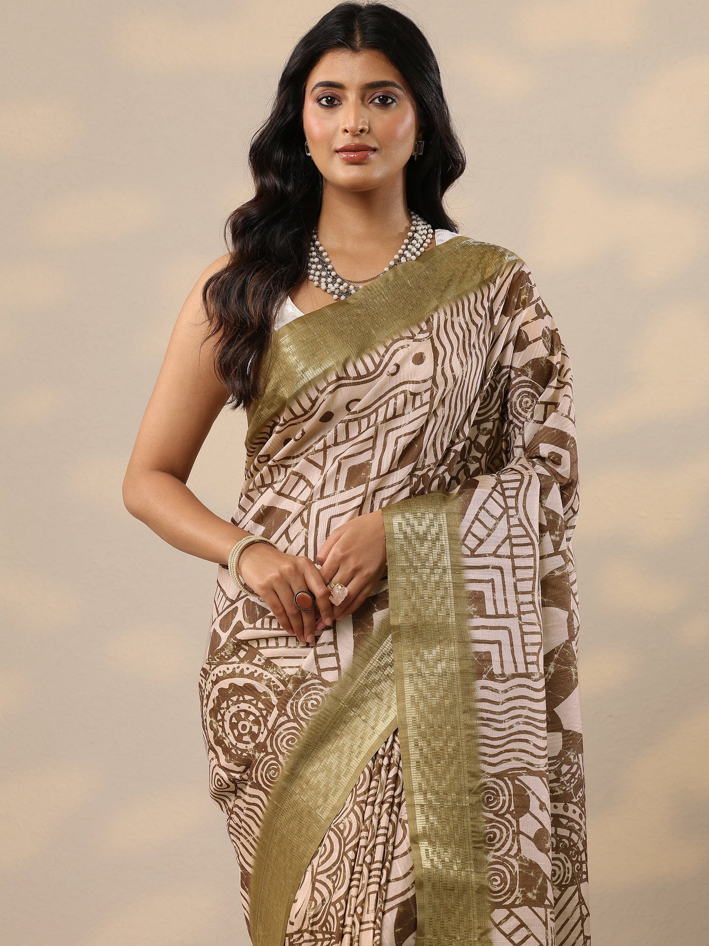 Green Printed Silk Blend Sarees With Unstitched Blouse Piece