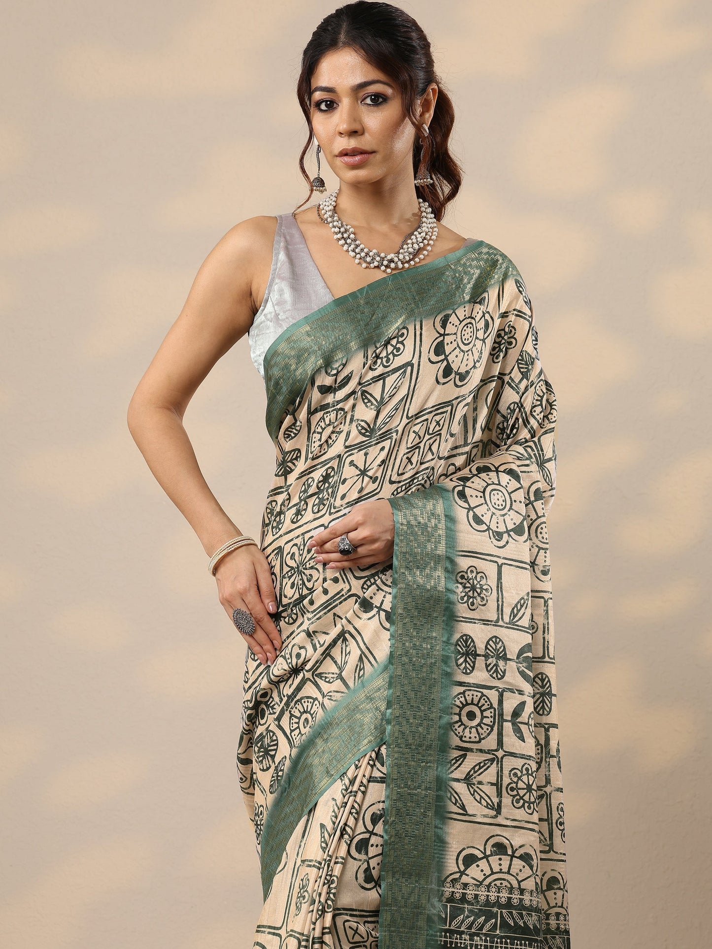 Green Printed Silk Blend Sarees With Unstitched Blouse Piece