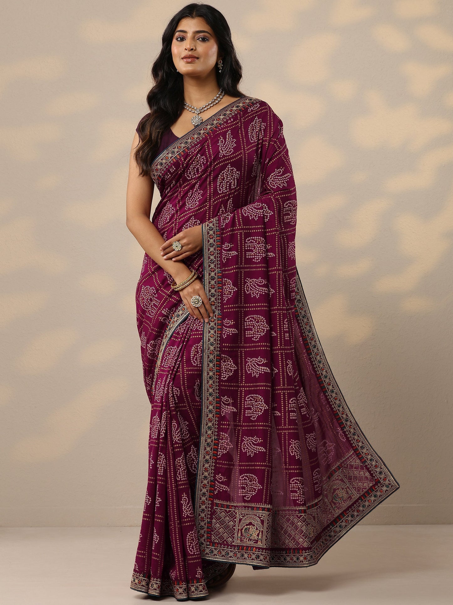 Maroon Bandhani Printed Silk Blend Sarees With Unstitched Blouse Piece