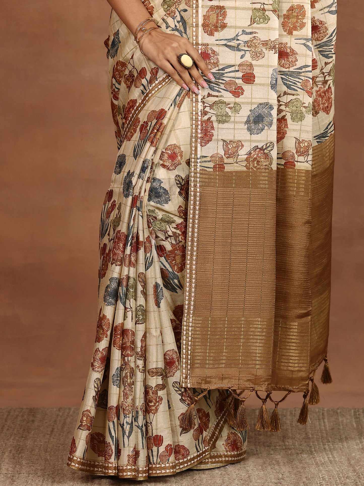 Beige Printed Silk Blend Sarees With Unstitched Blouse Piece