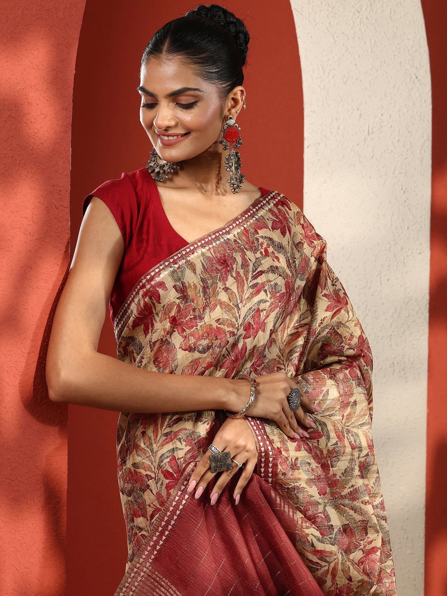 Beige Printed Silk Blend Sarees With Unstitched Blouse Piece