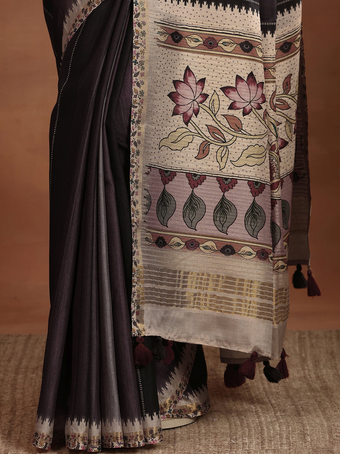 Purple Printed Silk Blend Sarees With Unstitched Blouse Piece