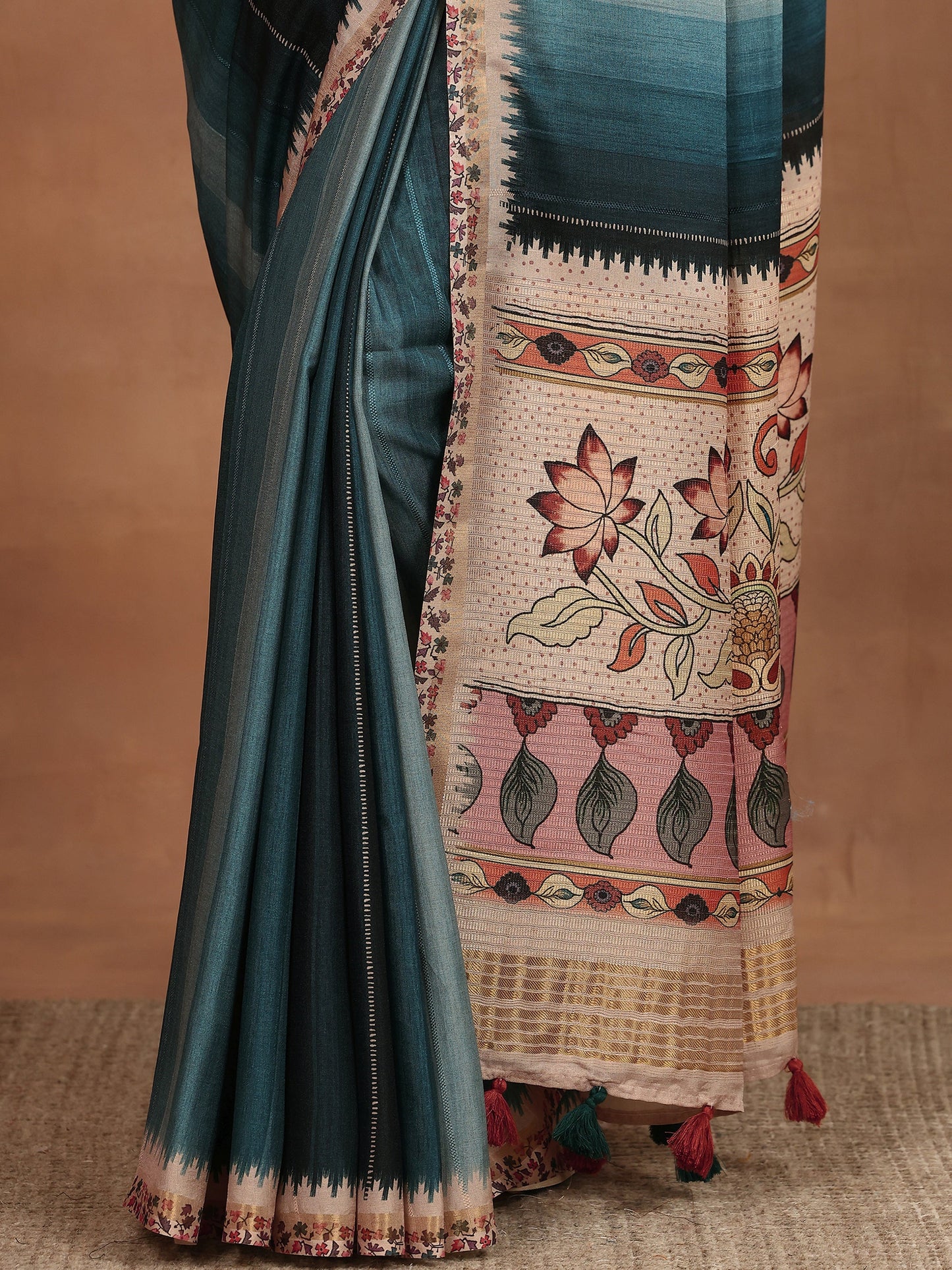 Blue Printed Silk Blend Sarees With Unstitched Blouse Piece